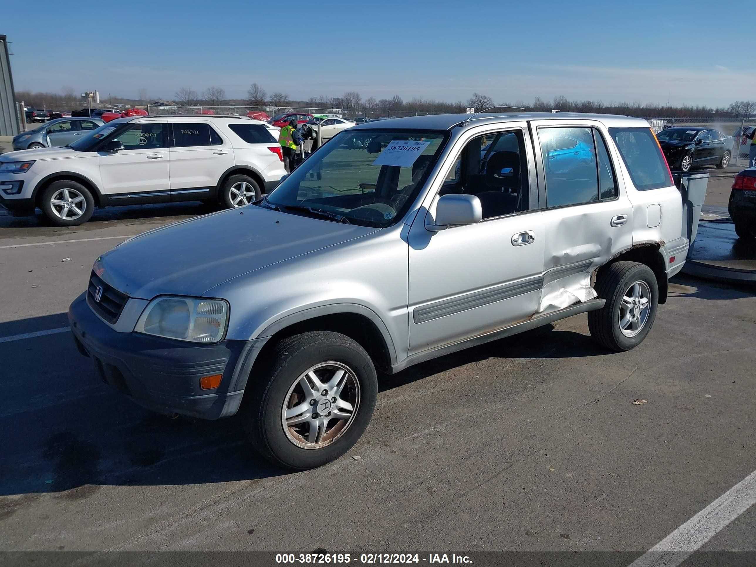 Photo 1 VIN: JHLRD1867YC047047 - HONDA CR-V 