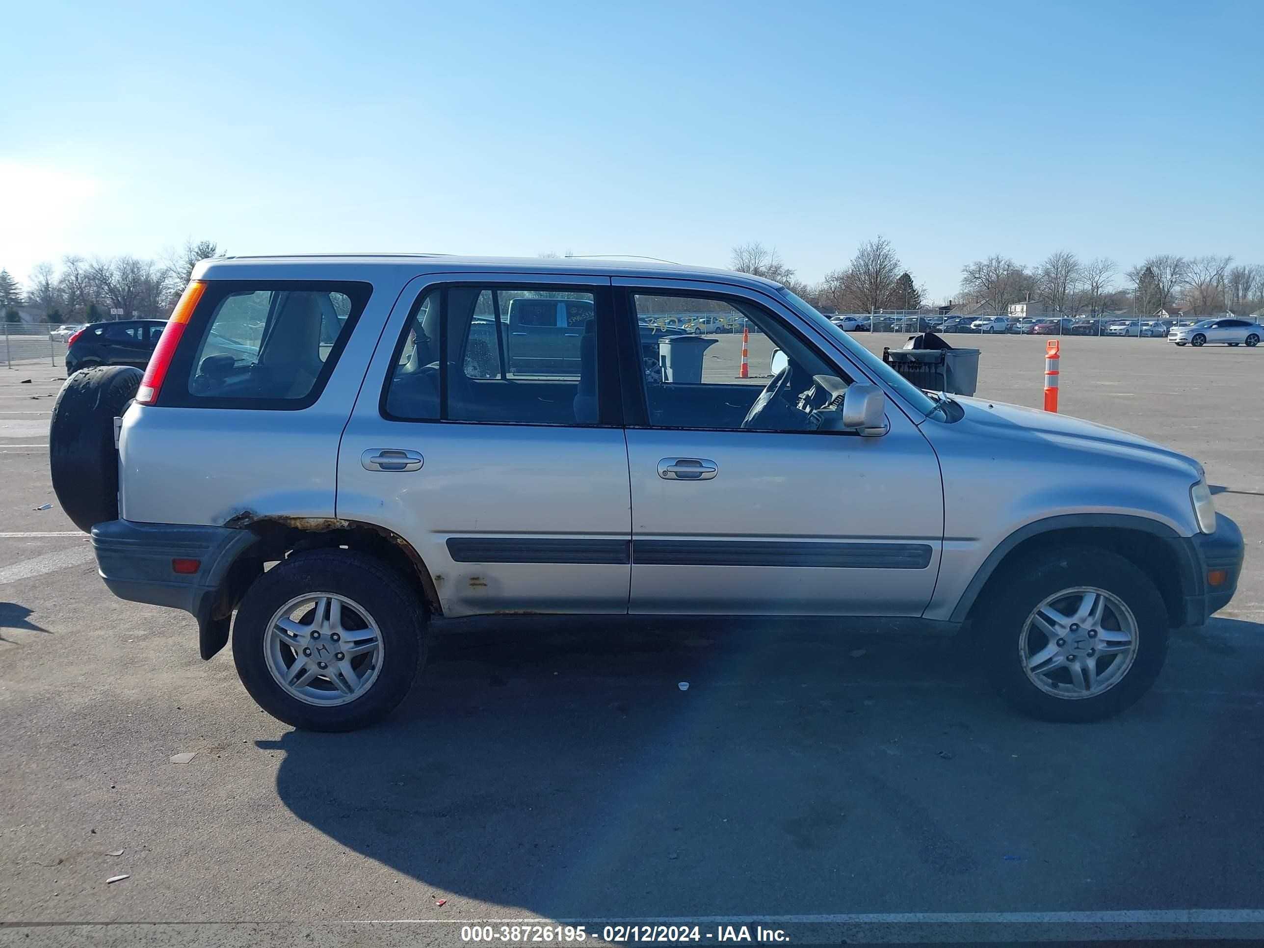 Photo 13 VIN: JHLRD1867YC047047 - HONDA CR-V 