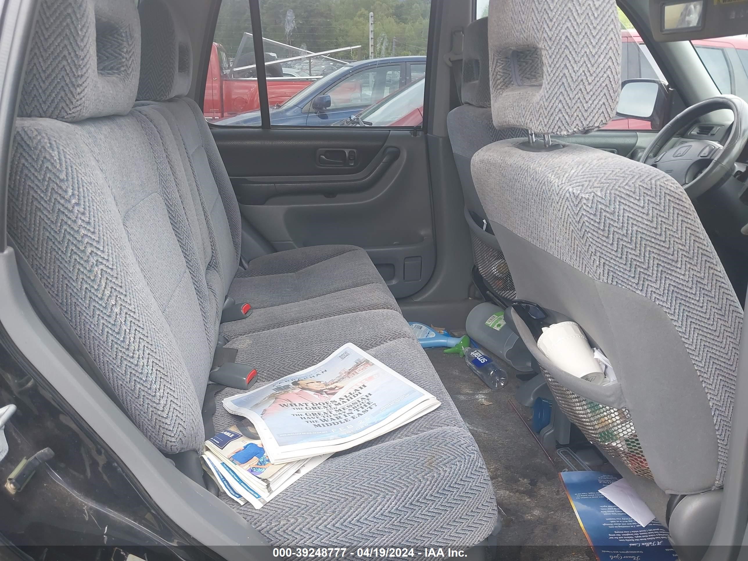 Photo 7 VIN: JHLRD1868WC082743 - HONDA CR-V 