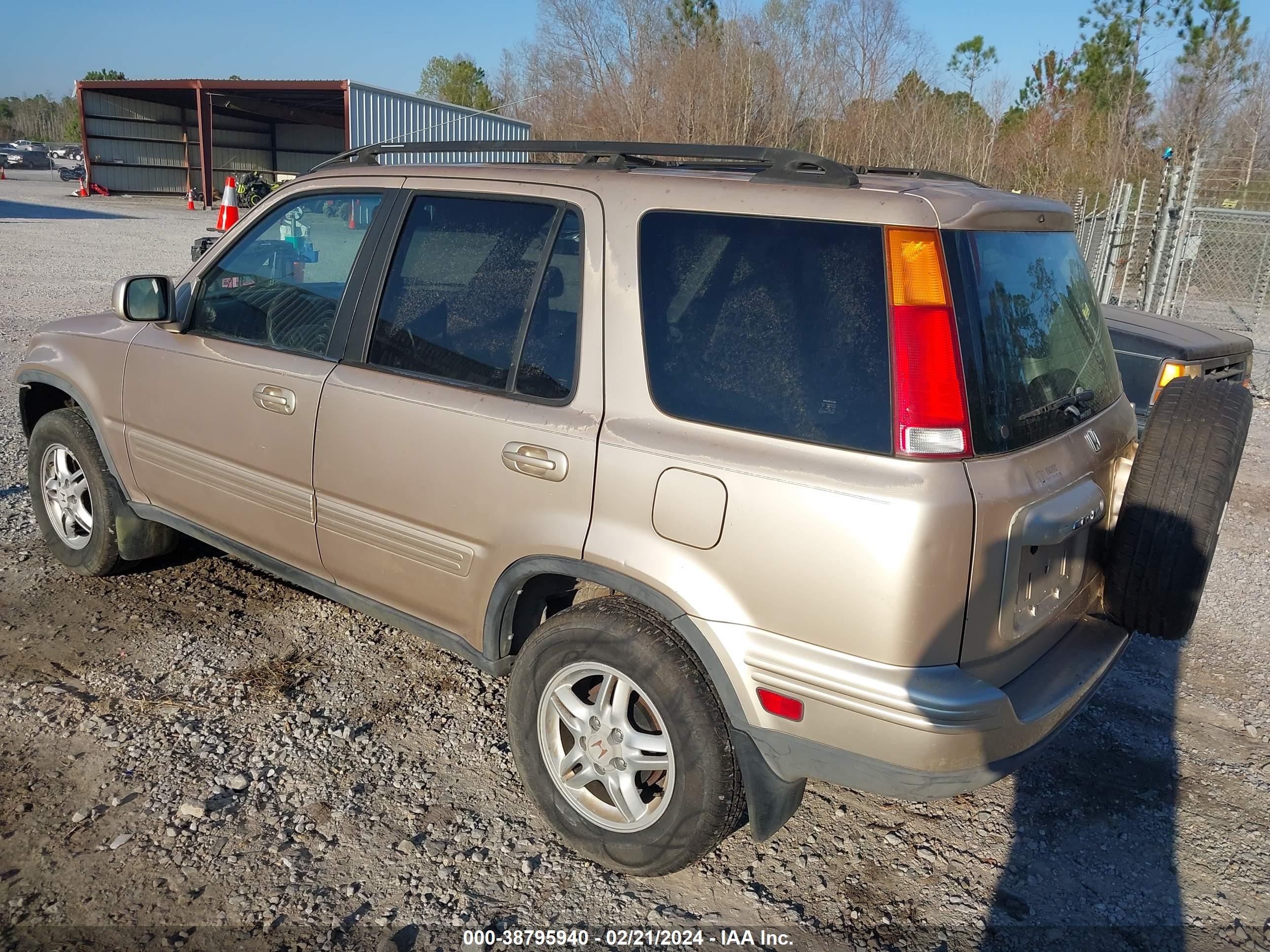 Photo 2 VIN: JHLRD18731S005253 - HONDA CR-V 