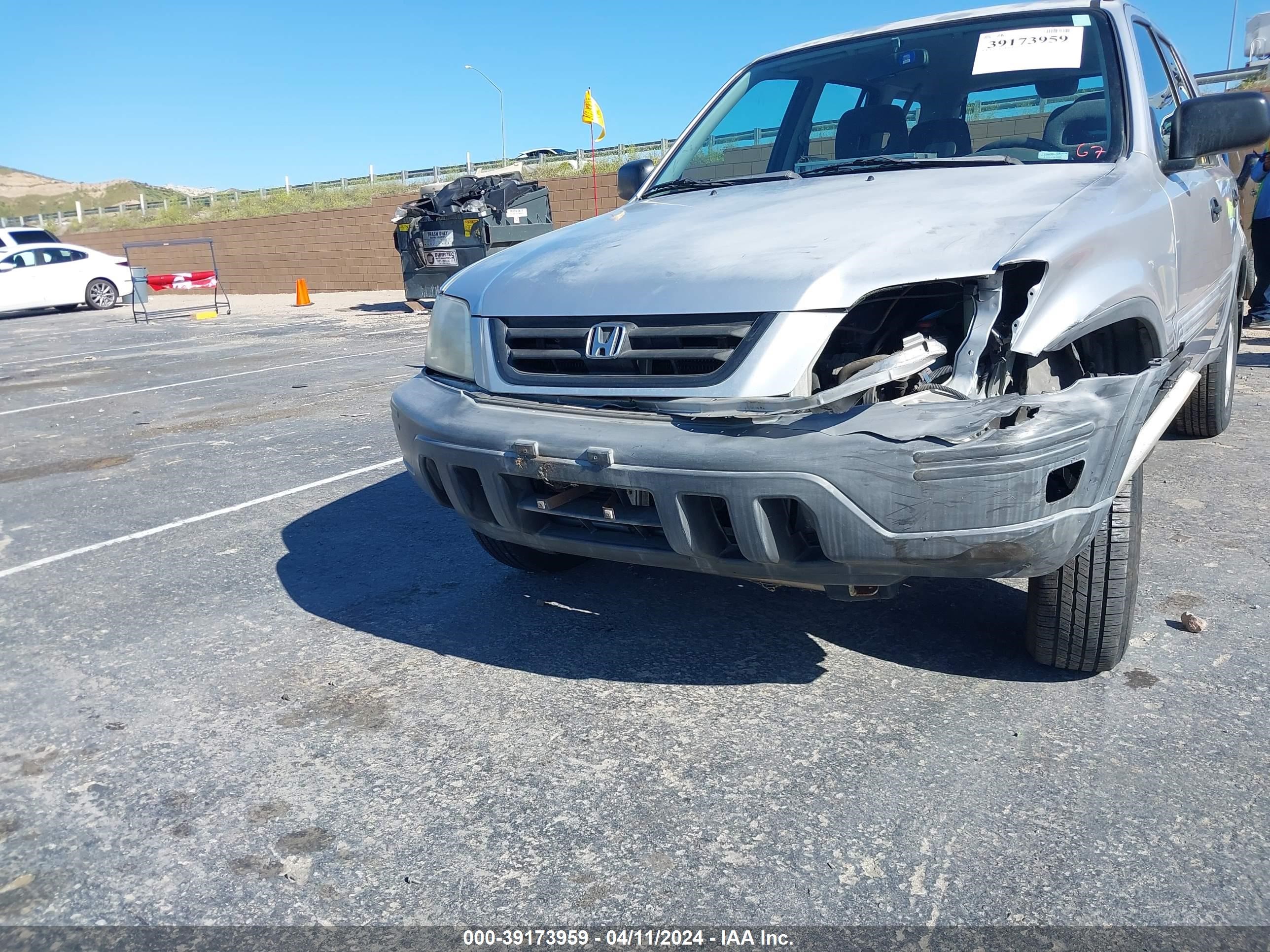 Photo 5 VIN: JHLRD2841YC017109 - HONDA CR-V 