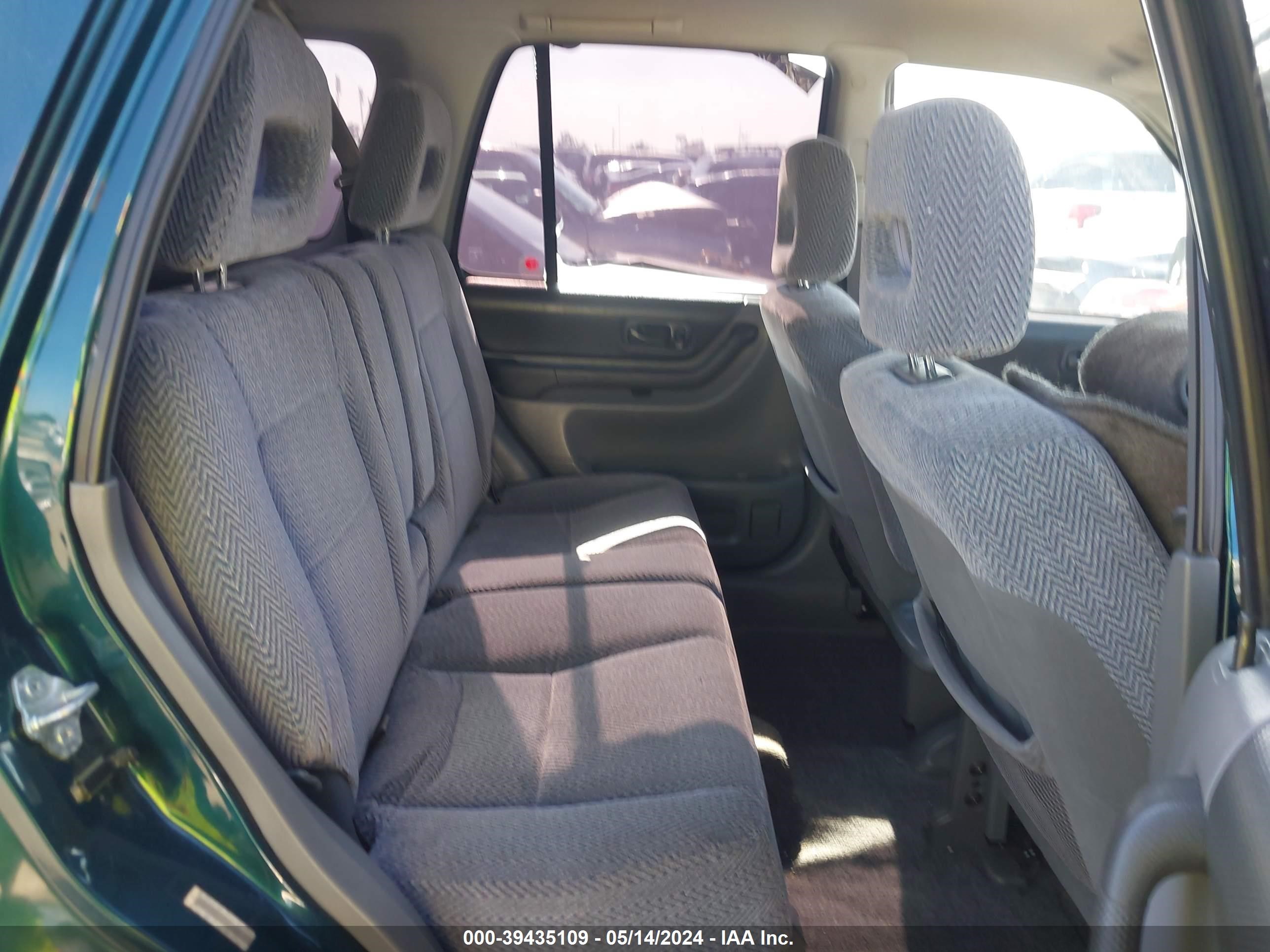 Photo 7 VIN: JHLRD2843WC010451 - HONDA CR-V 