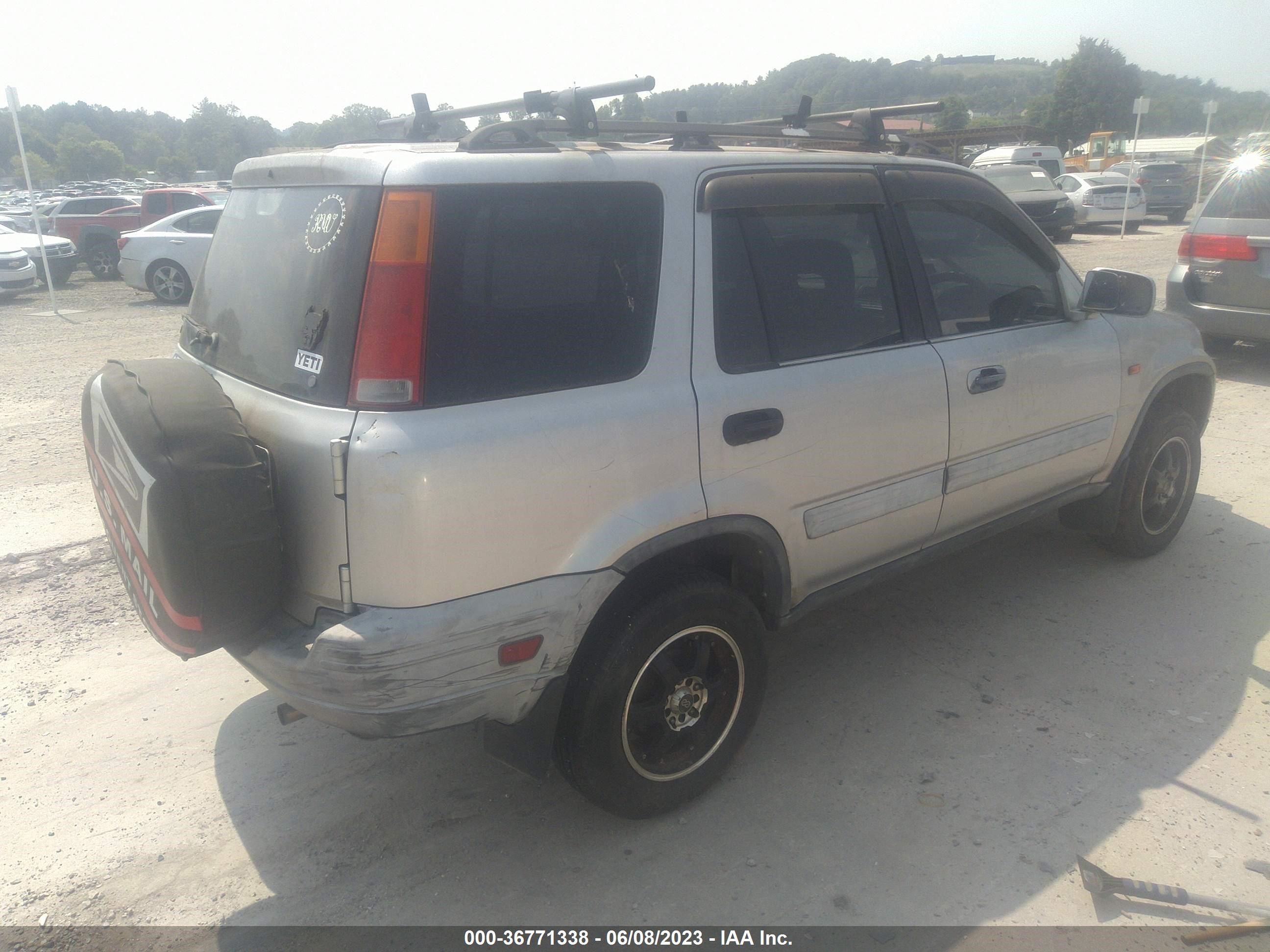 Photo 3 VIN: JHLRD2843XC008636 - HONDA CR-V 