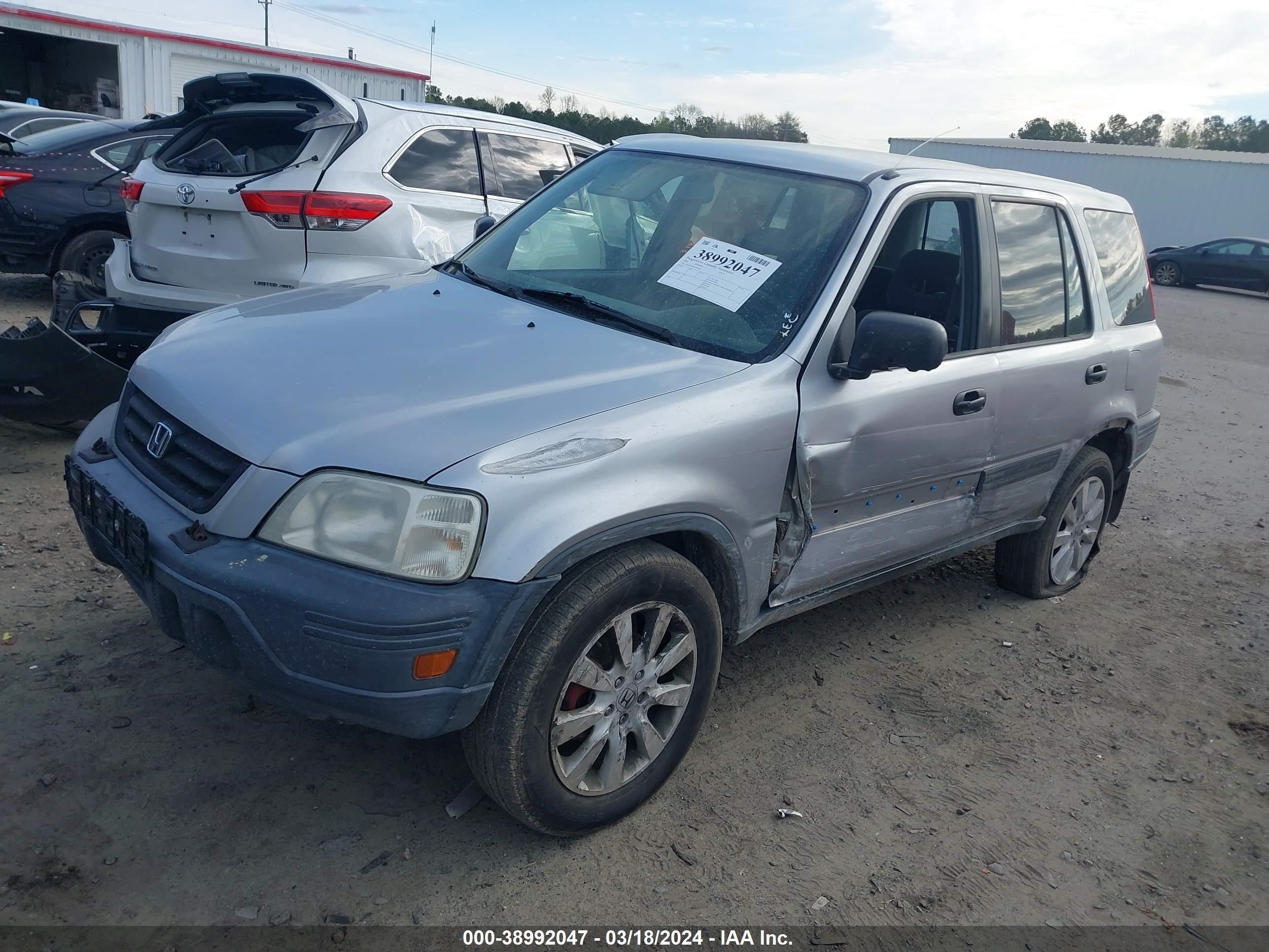 Photo 1 VIN: JHLRD28461S018168 - HONDA CR-V 