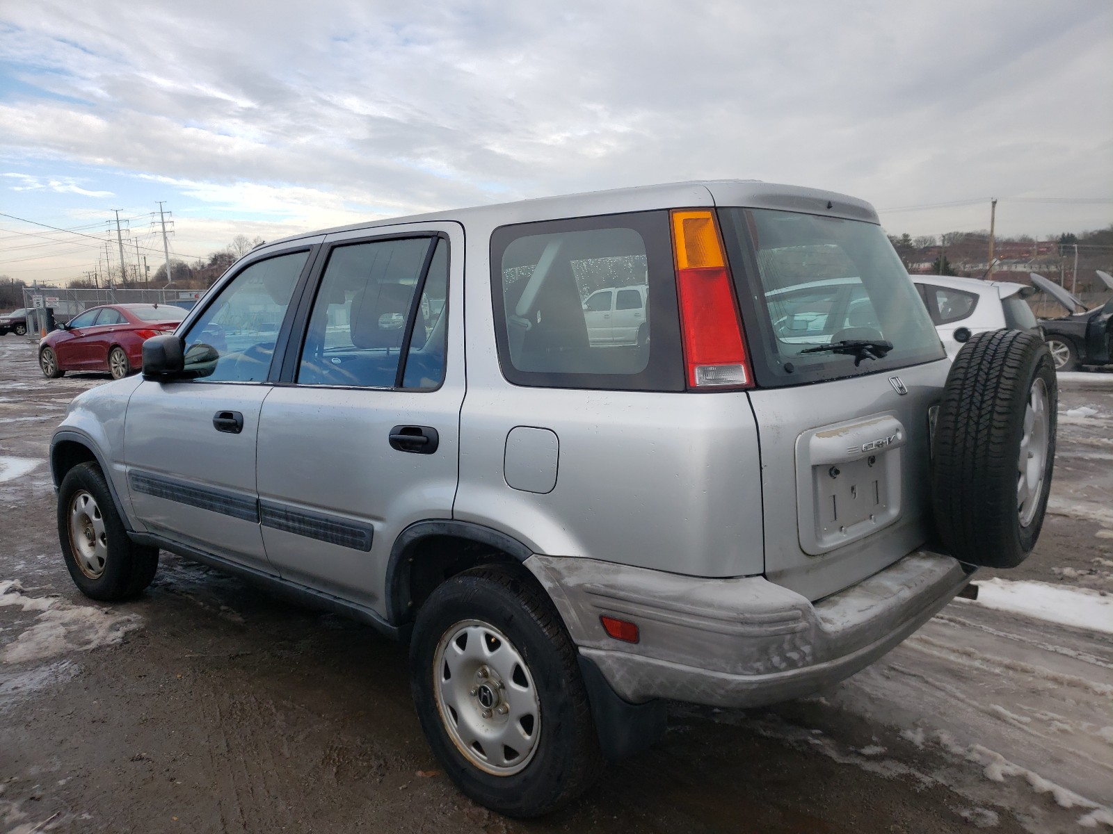 Photo 2 VIN: JHLRD2846YC016666 - HONDA CR-V LX 