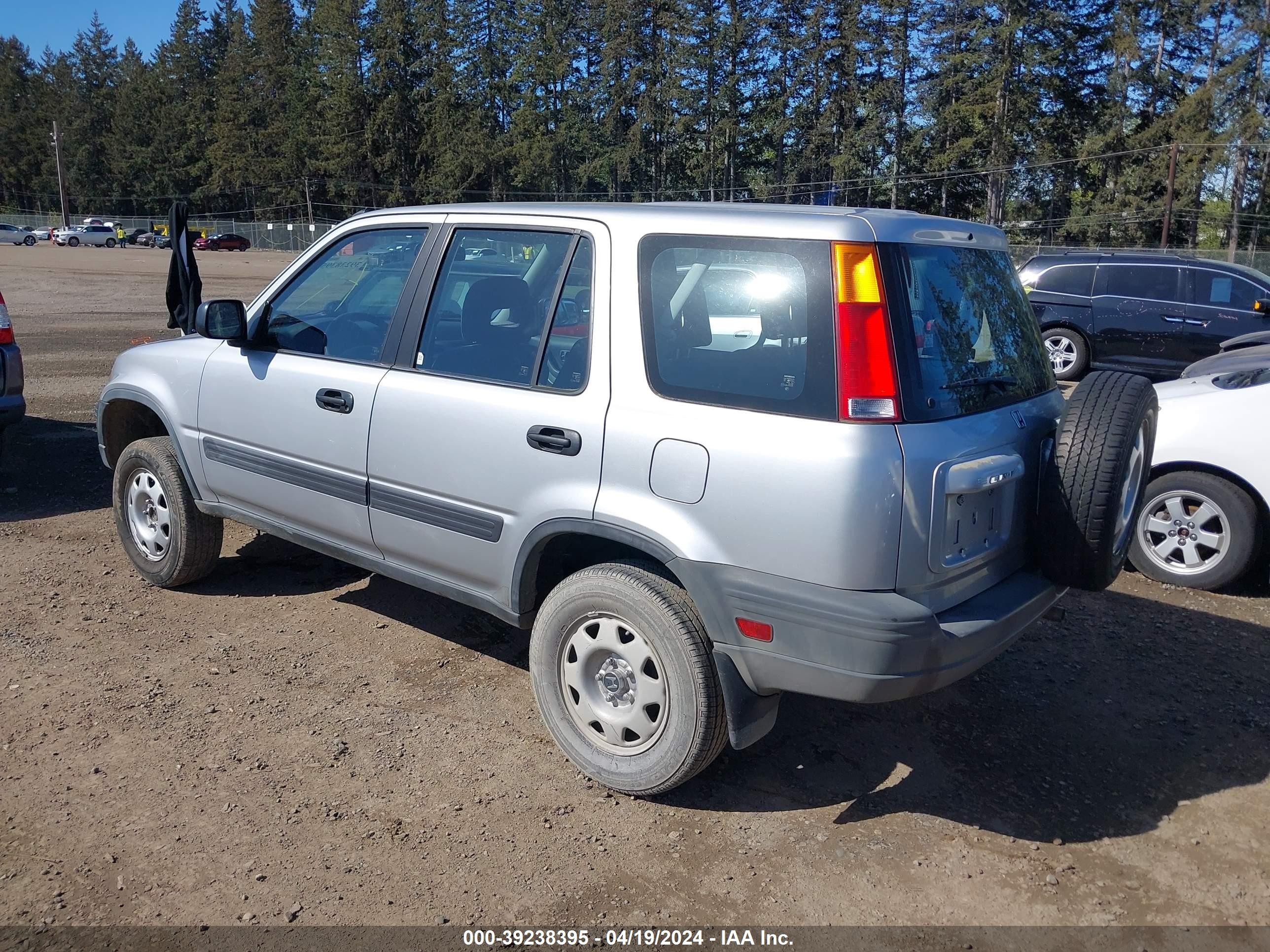 Photo 2 VIN: JHLRD2847YC017437 - HONDA CR-V 