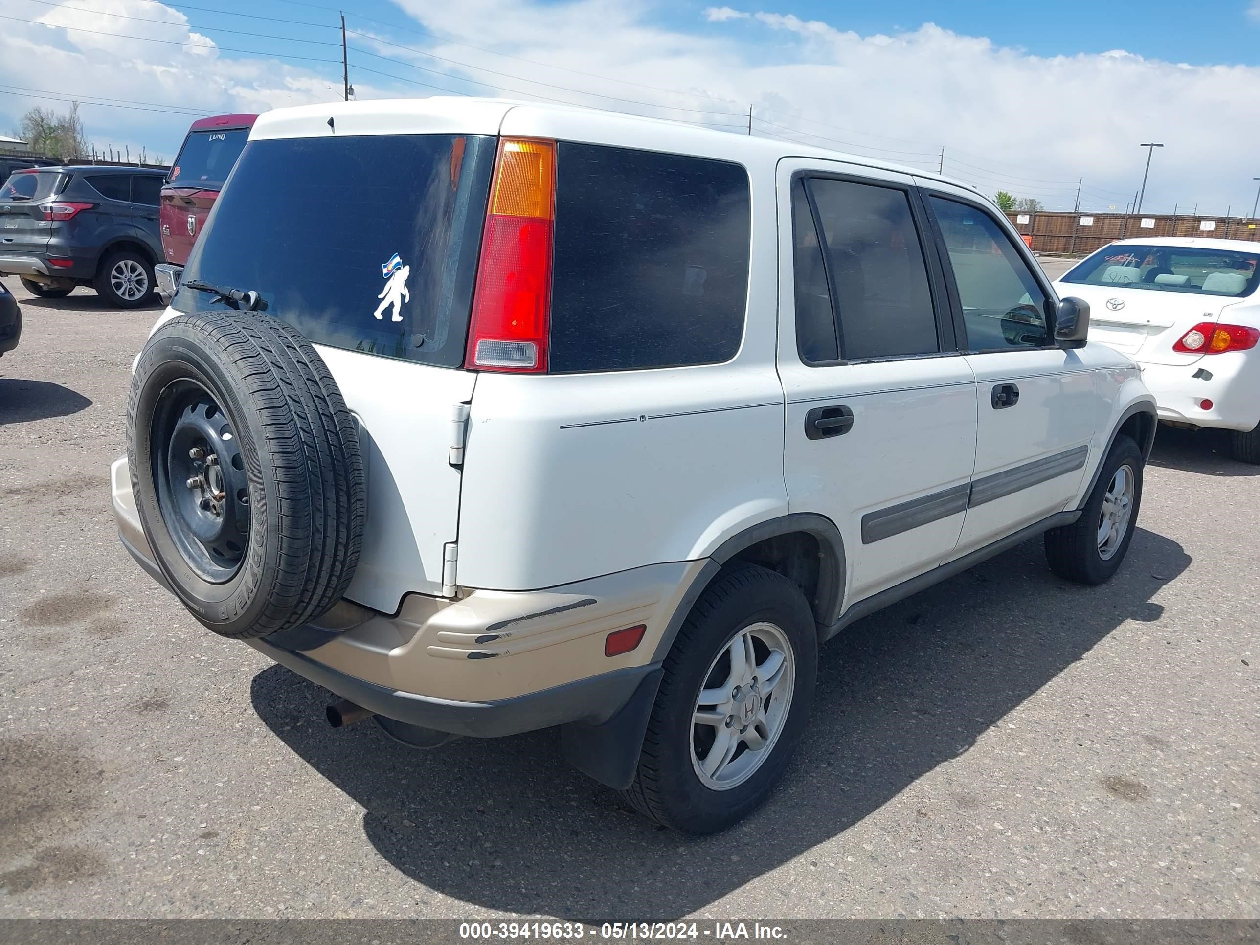 Photo 3 VIN: JHLRD2849YS003626 - HONDA CR-V 