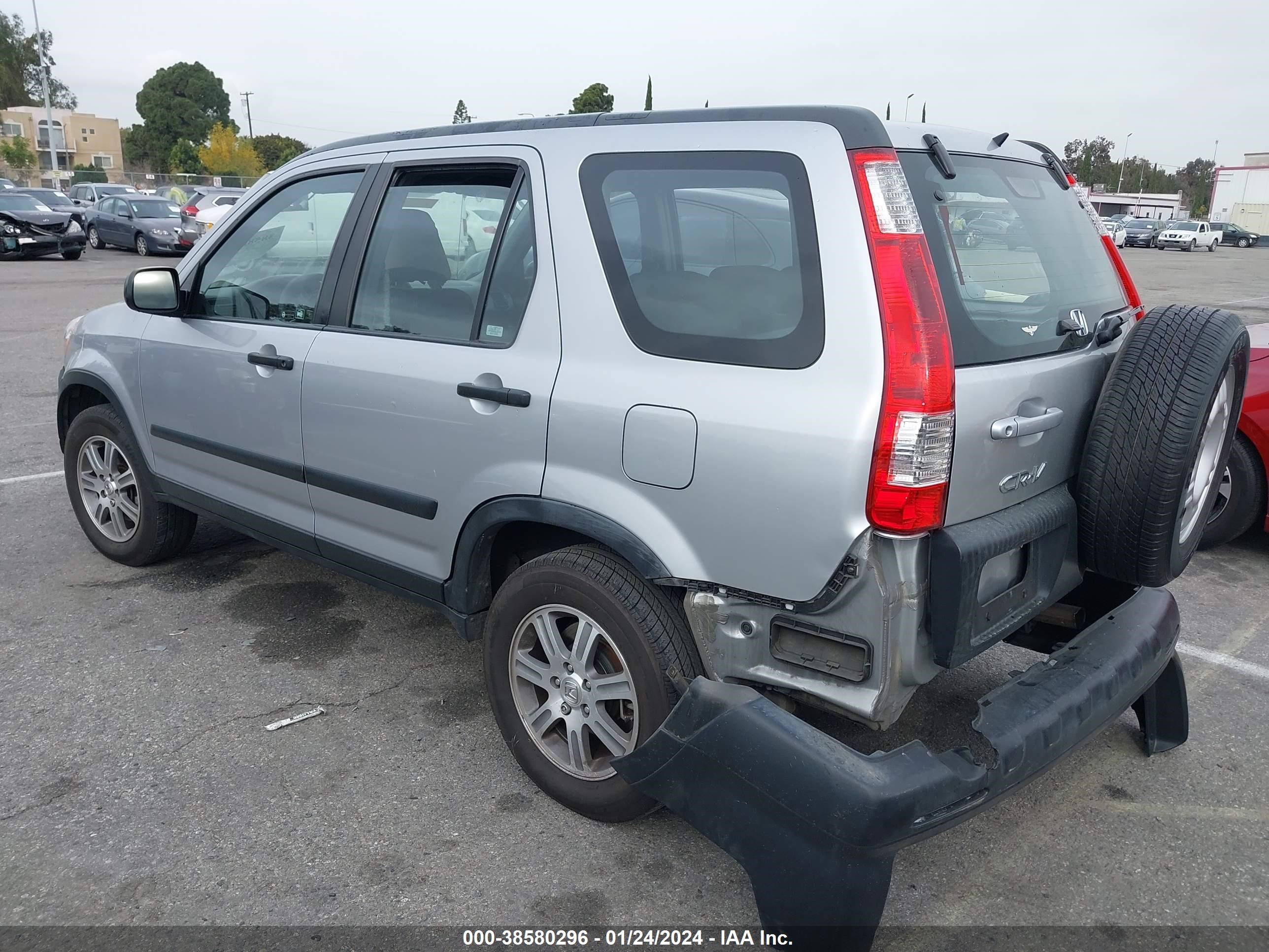 Photo 2 VIN: JHLRD68535C017480 - HONDA CR-V 