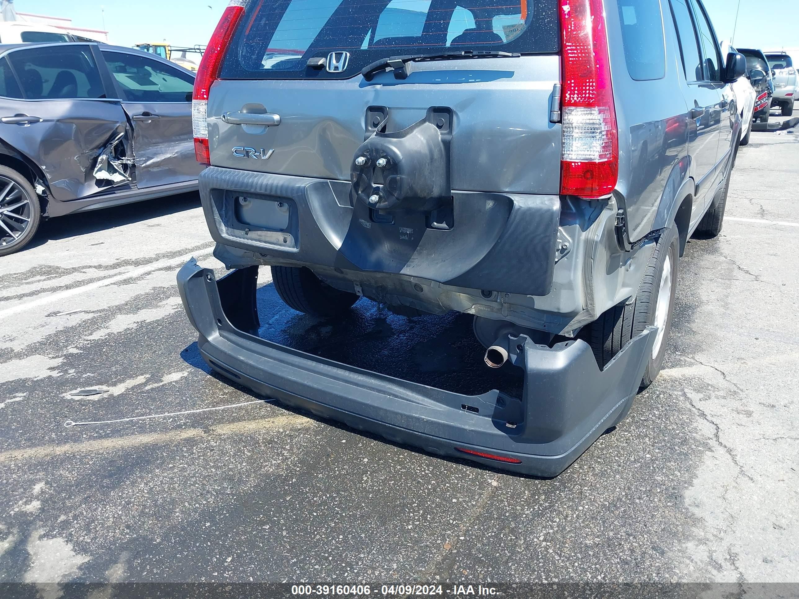 Photo 5 VIN: JHLRD68545C004351 - HONDA CR-V 