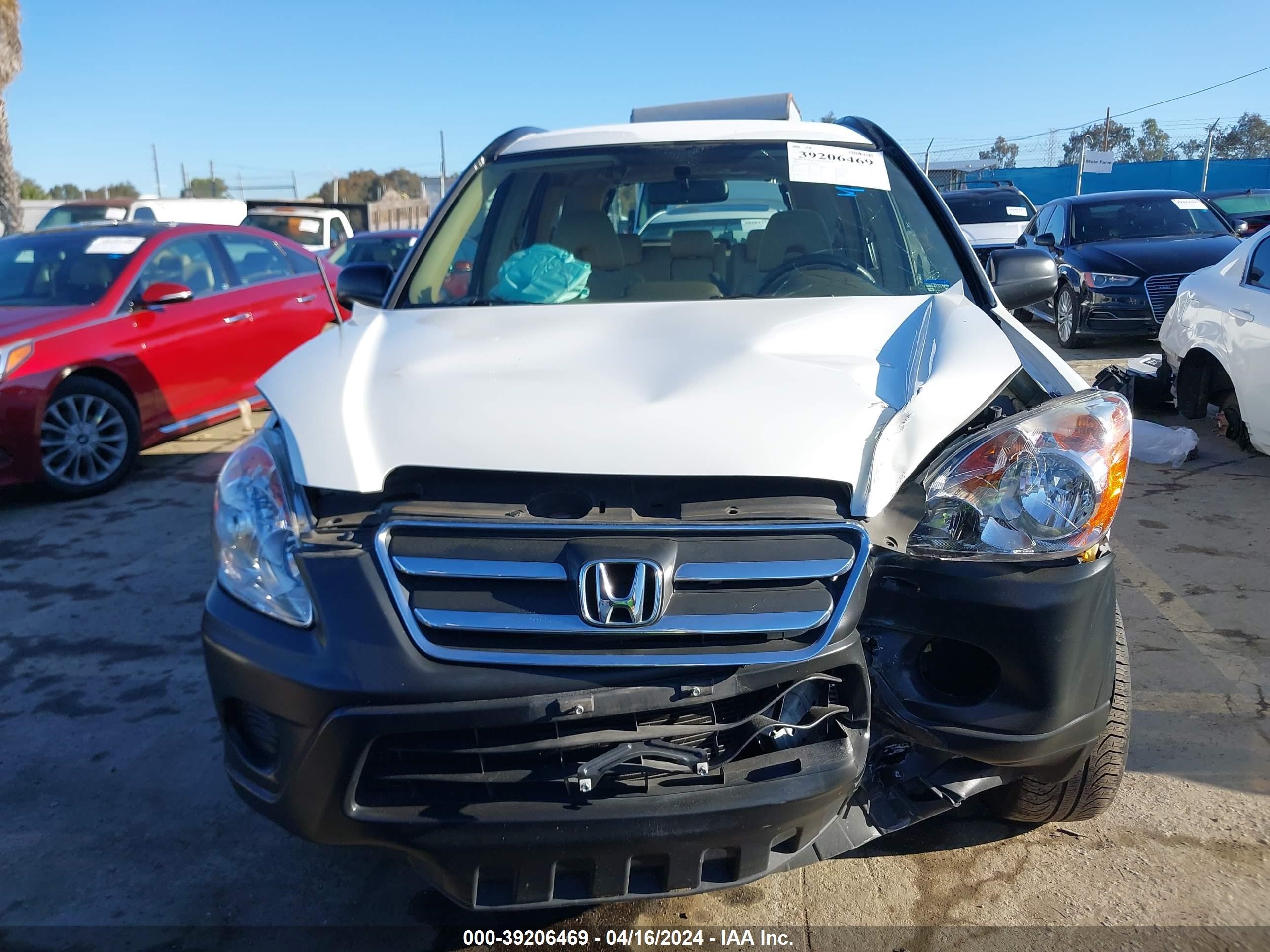 Photo 11 VIN: JHLRD68595C018116 - HONDA CR-V 