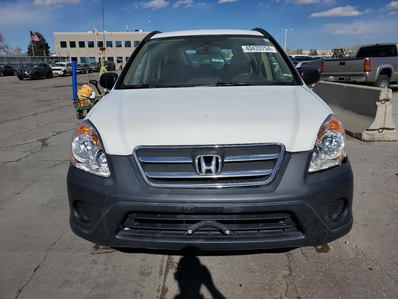 Photo 4 VIN: JHLRD78565C052357 - HONDA CR-V 