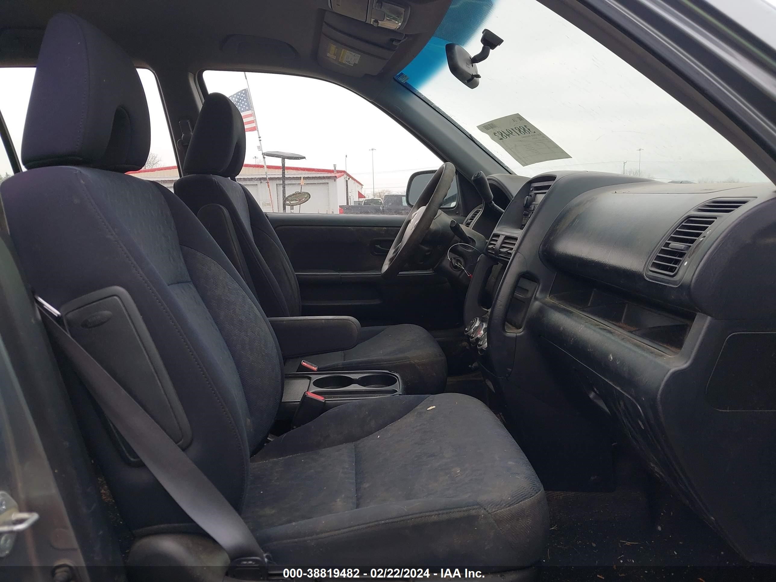 Photo 4 VIN: JHLRD78565C058465 - HONDA CR-V 