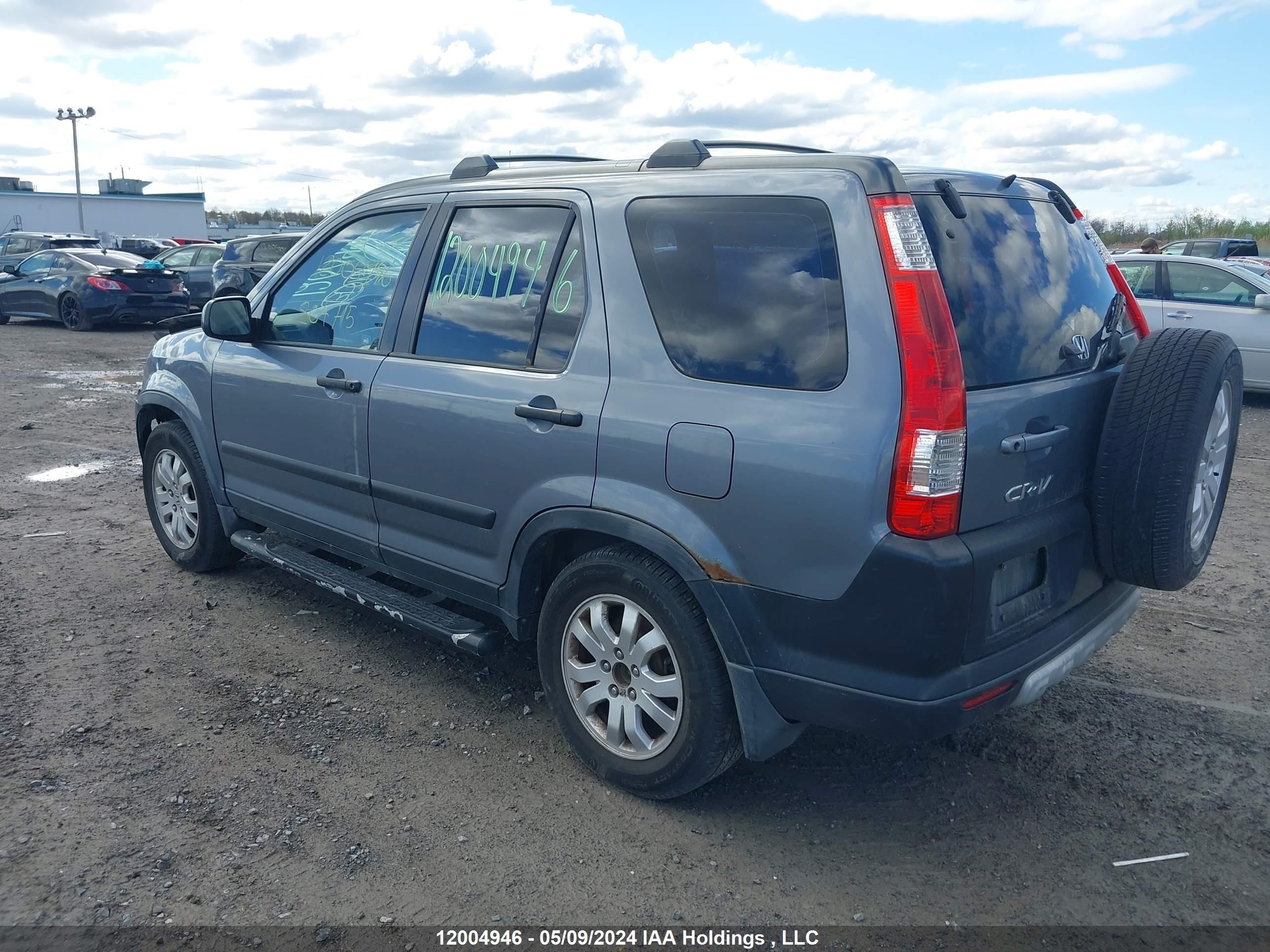 Photo 2 VIN: JHLRD78576C804715 - HONDA CR-V 