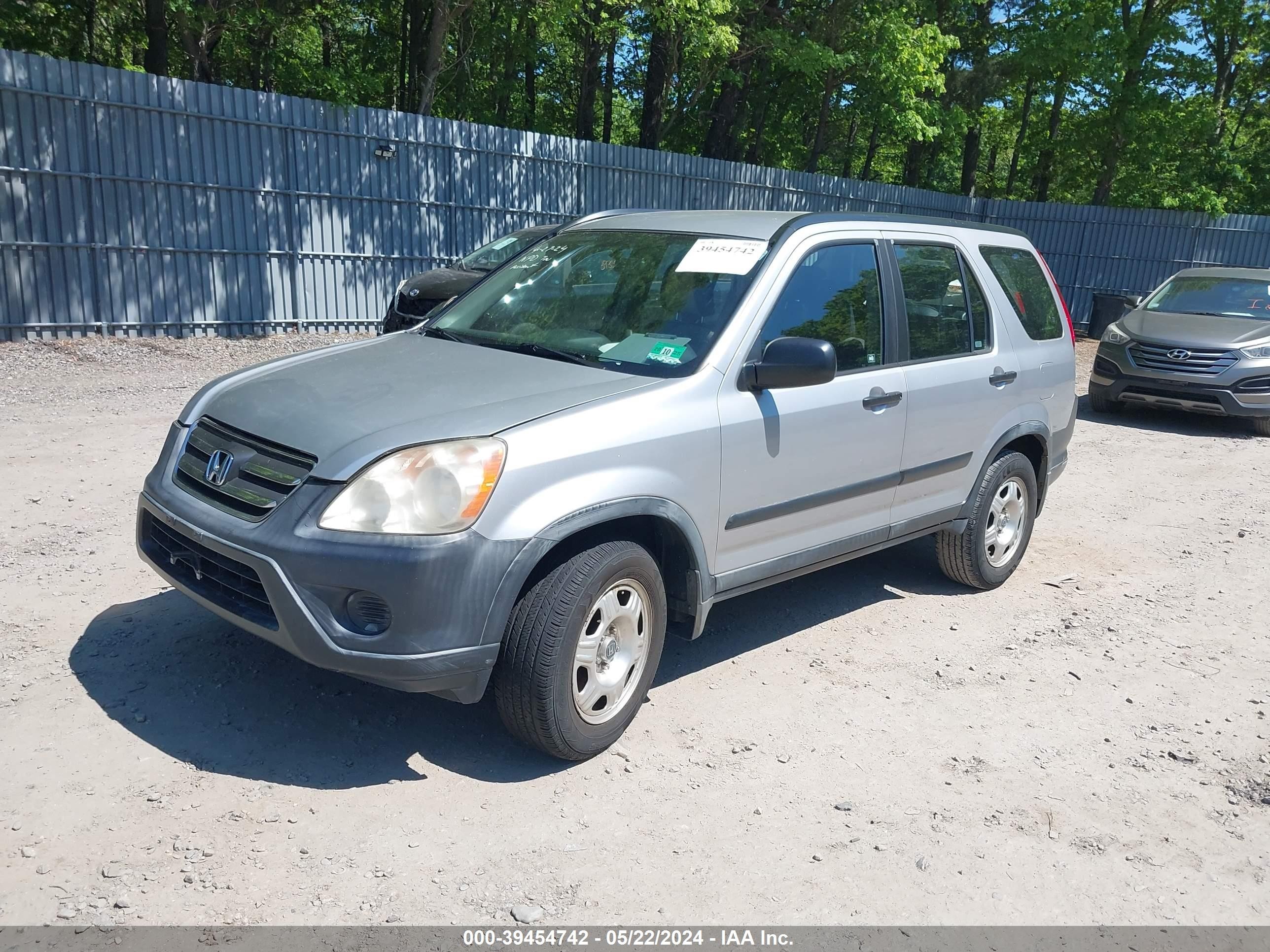 Photo 1 VIN: JHLRD78595C004240 - HONDA CR-V 