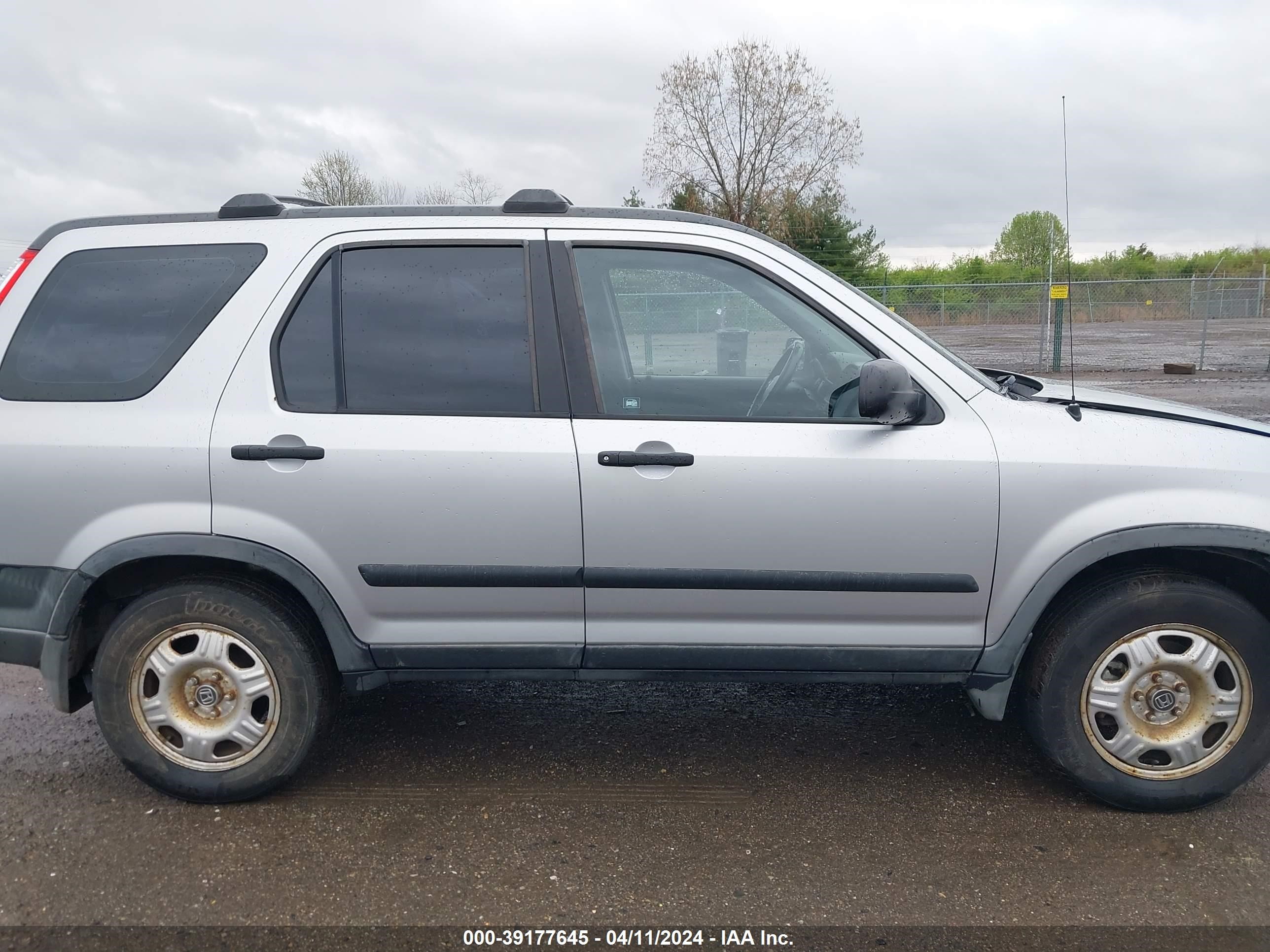 Photo 12 VIN: JHLRD785X5C048845 - HONDA CR-V 