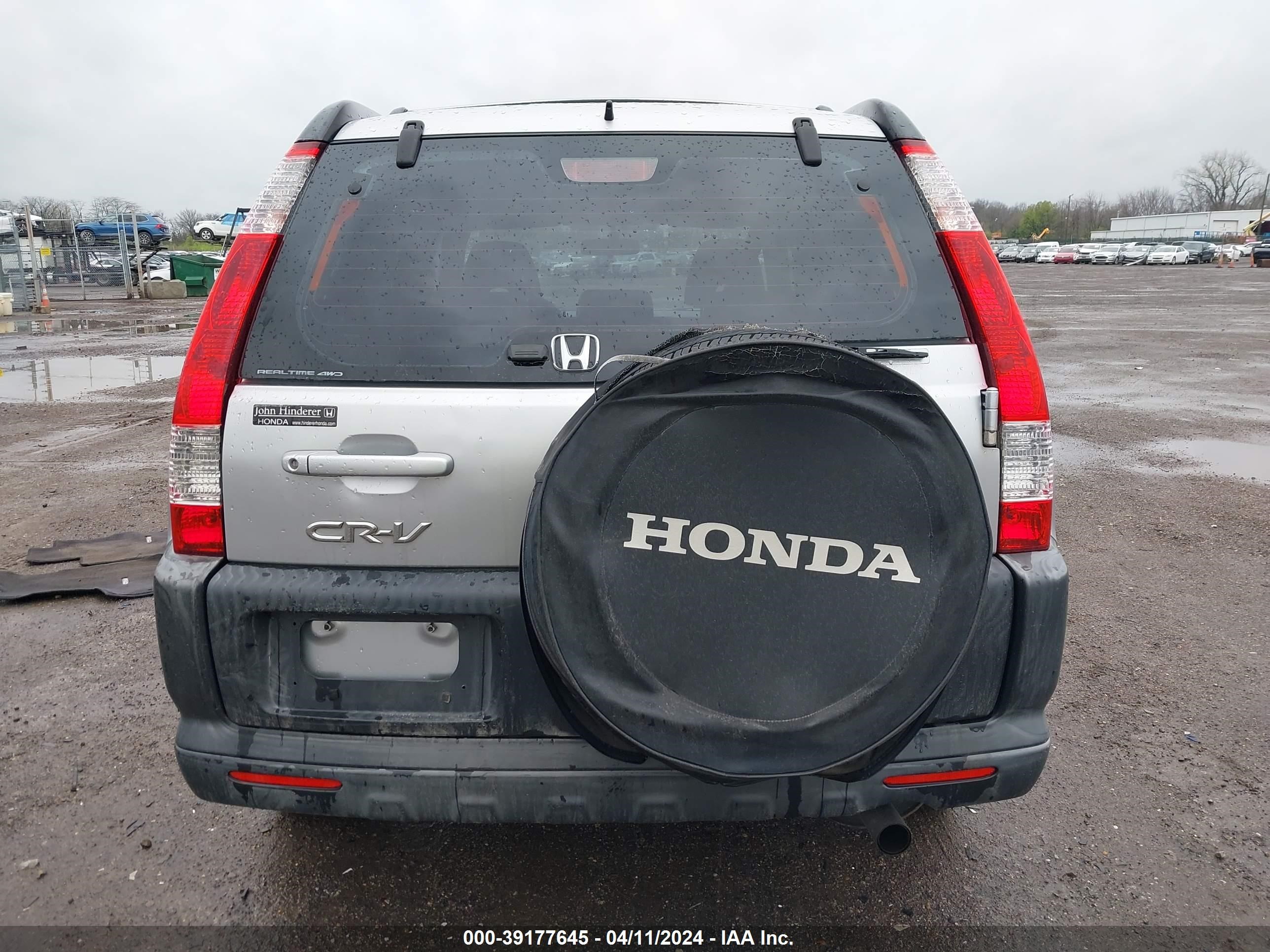 Photo 15 VIN: JHLRD785X5C048845 - HONDA CR-V 