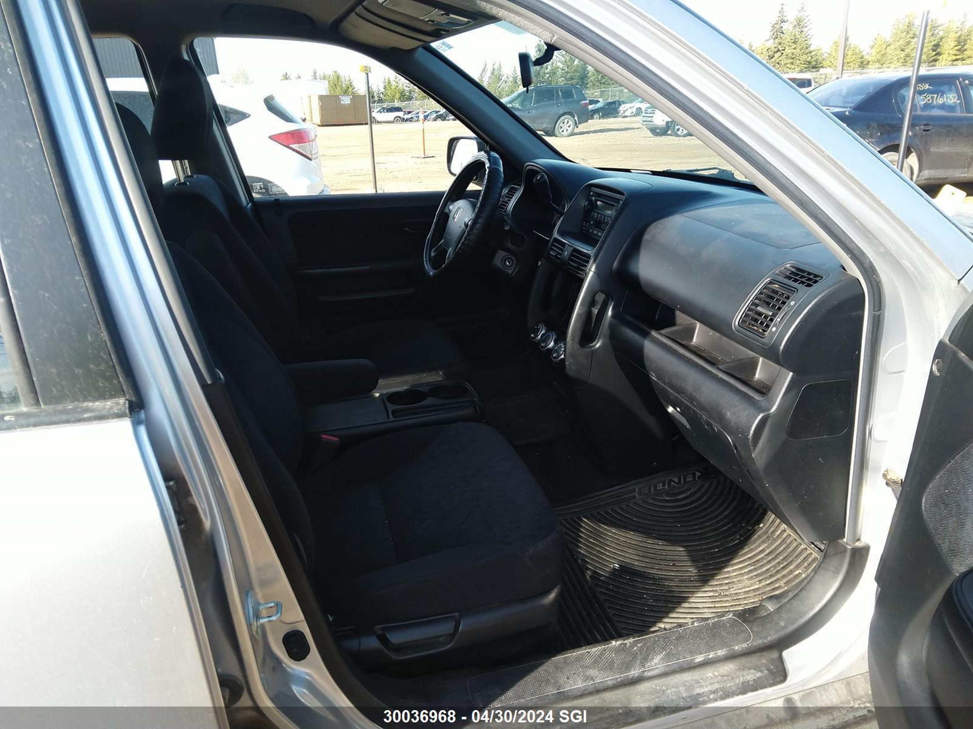 Photo 4 VIN: JHLRD785X5C812922 - HONDA CR-V 