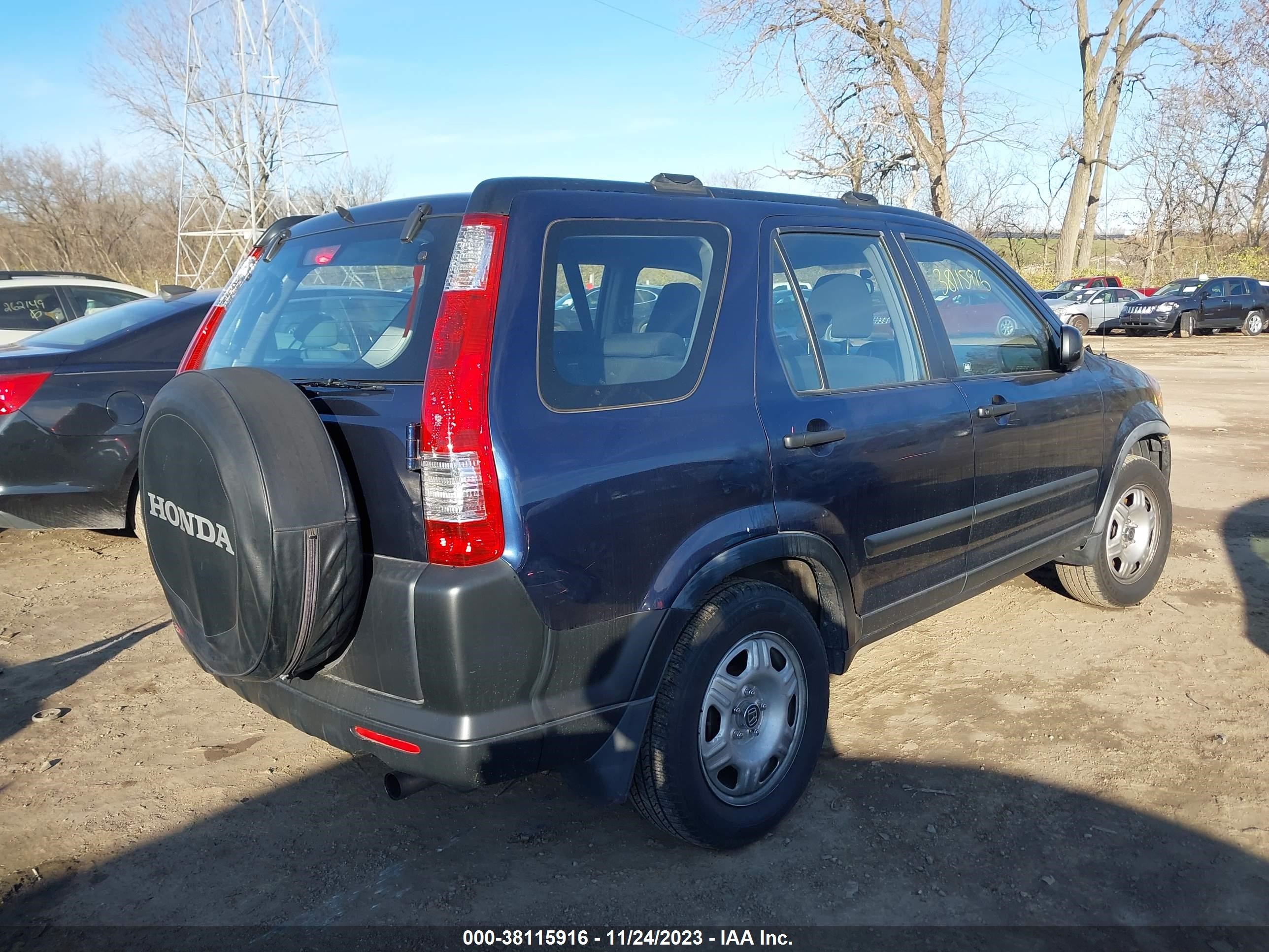 Photo 3 VIN: JHLRD785X6C030802 - HONDA CR-V 