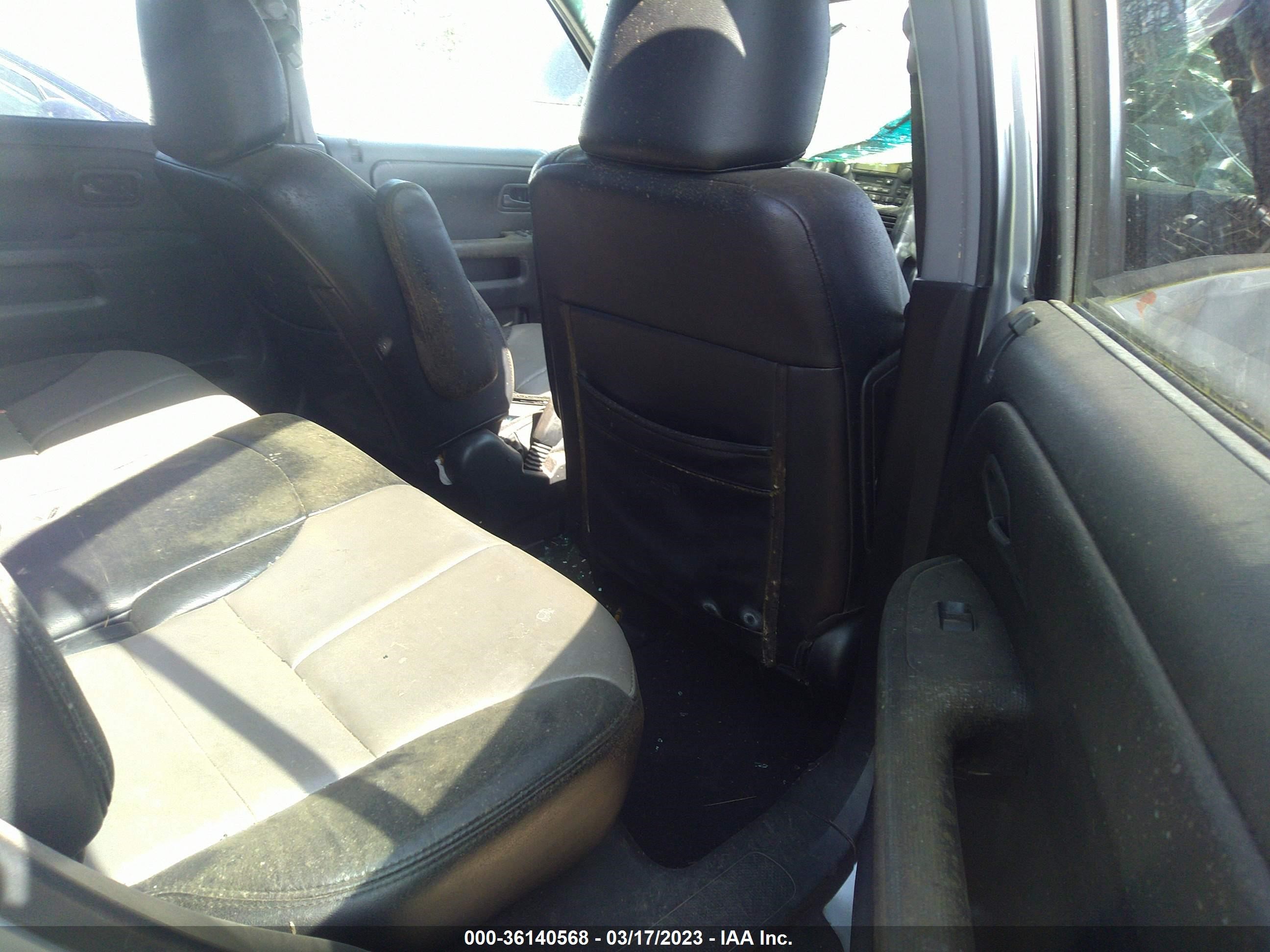 Photo 7 VIN: JHLRD78803C028742 - HONDA CR-V 