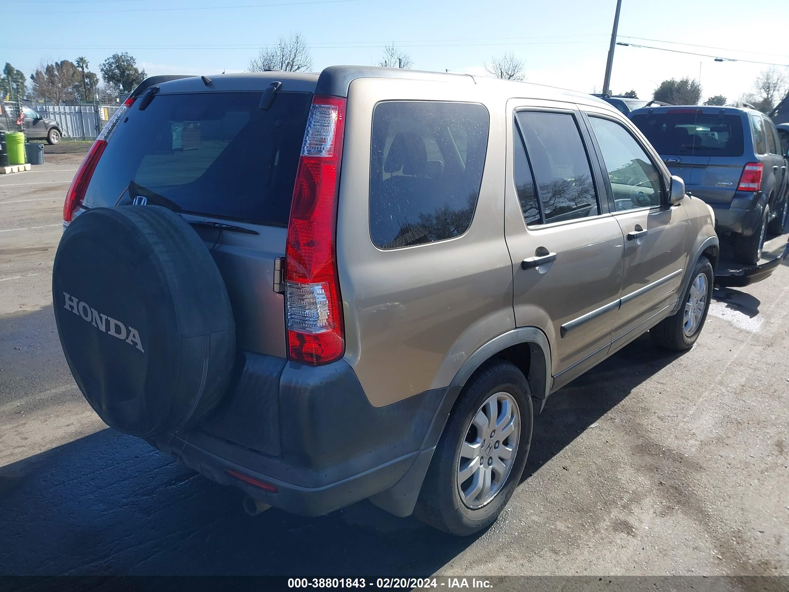 Photo 3 VIN: JHLRD78825C027448 - HONDA CR-V 