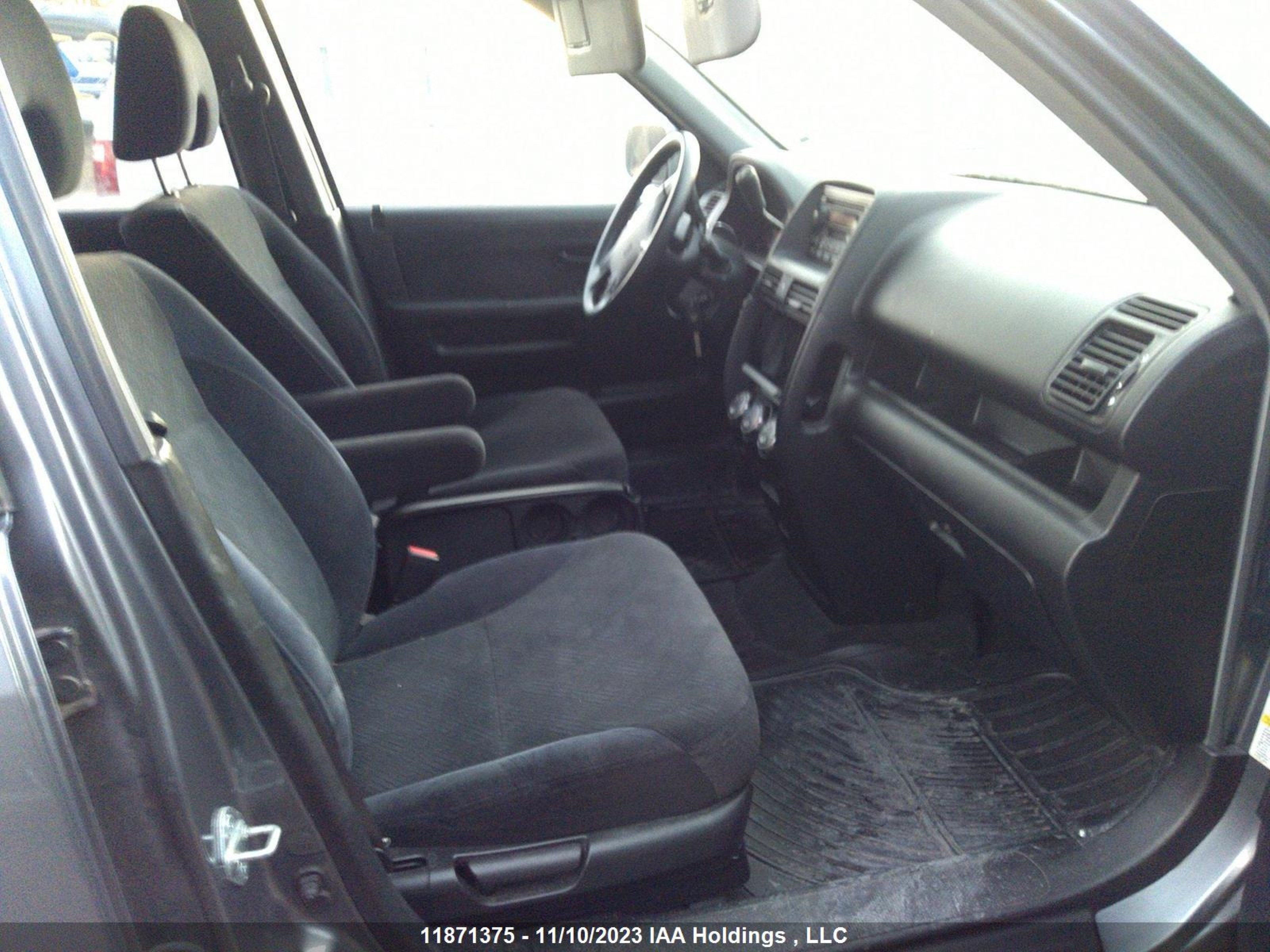 Photo 4 VIN: JHLRD78825C813976 - HONDA CR-V 