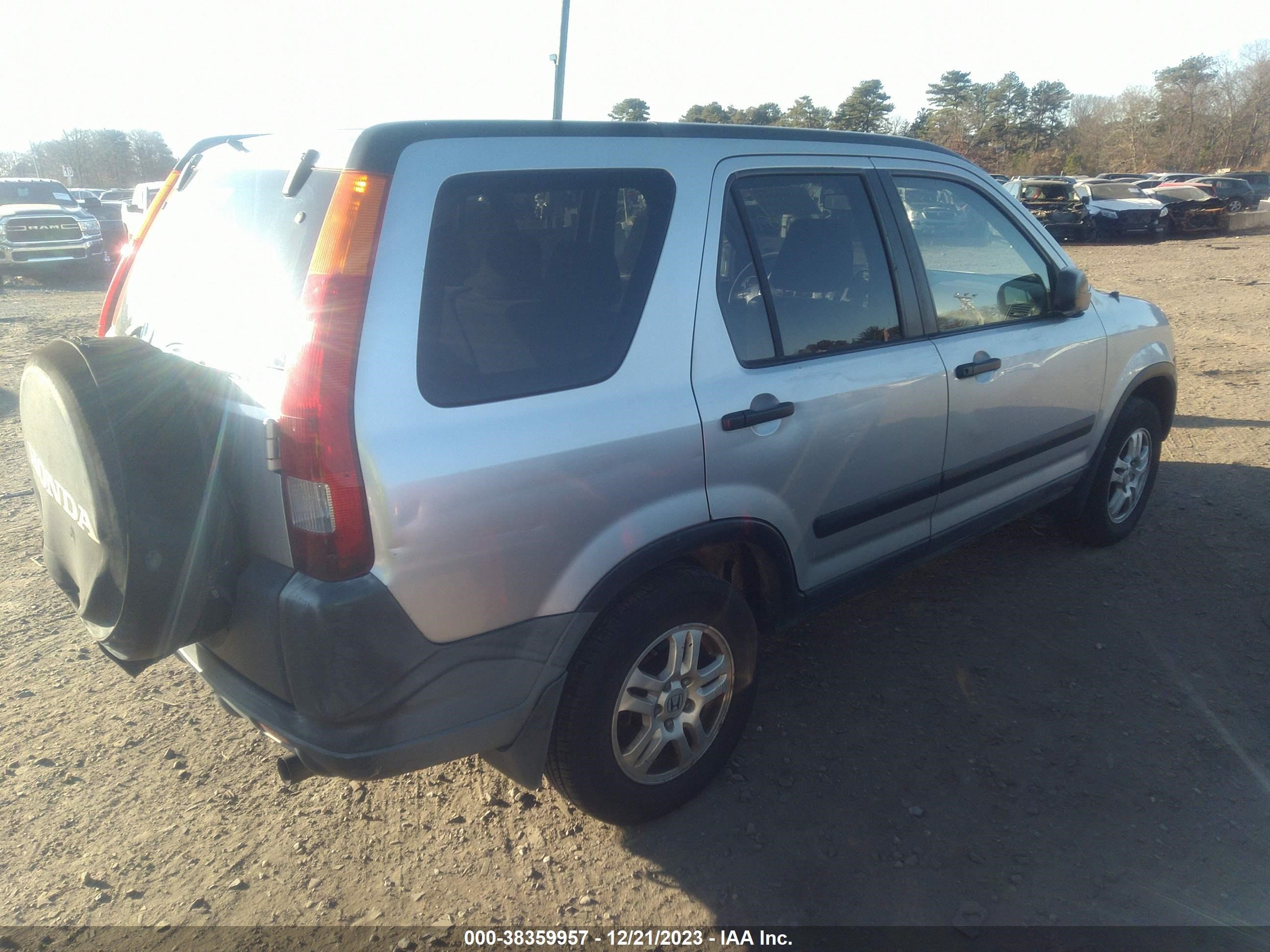 Photo 3 VIN: JHLRD78832C044870 - HONDA CR-V 