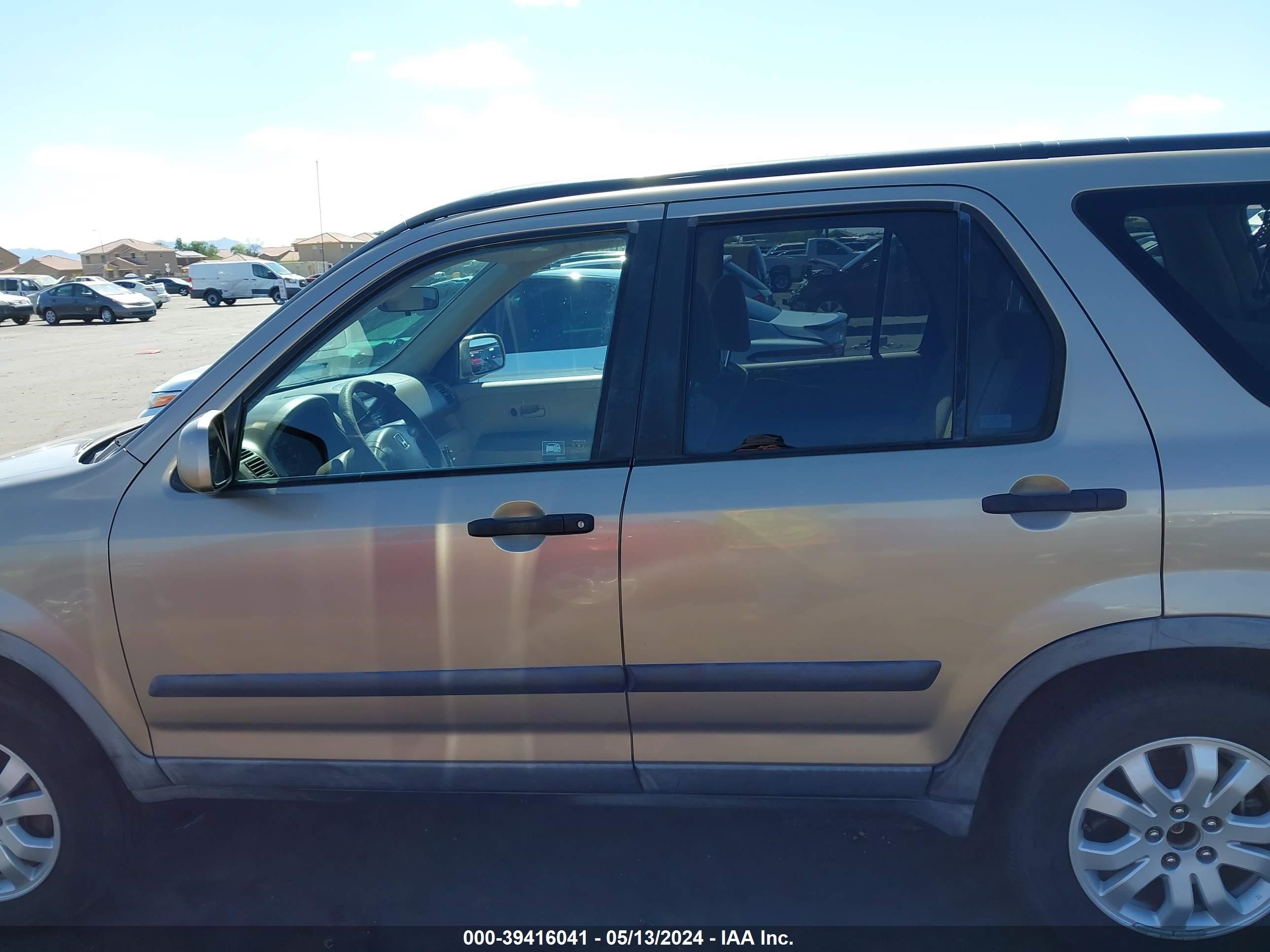 Photo 13 VIN: JHLRD78845C056675 - HONDA CR-V 