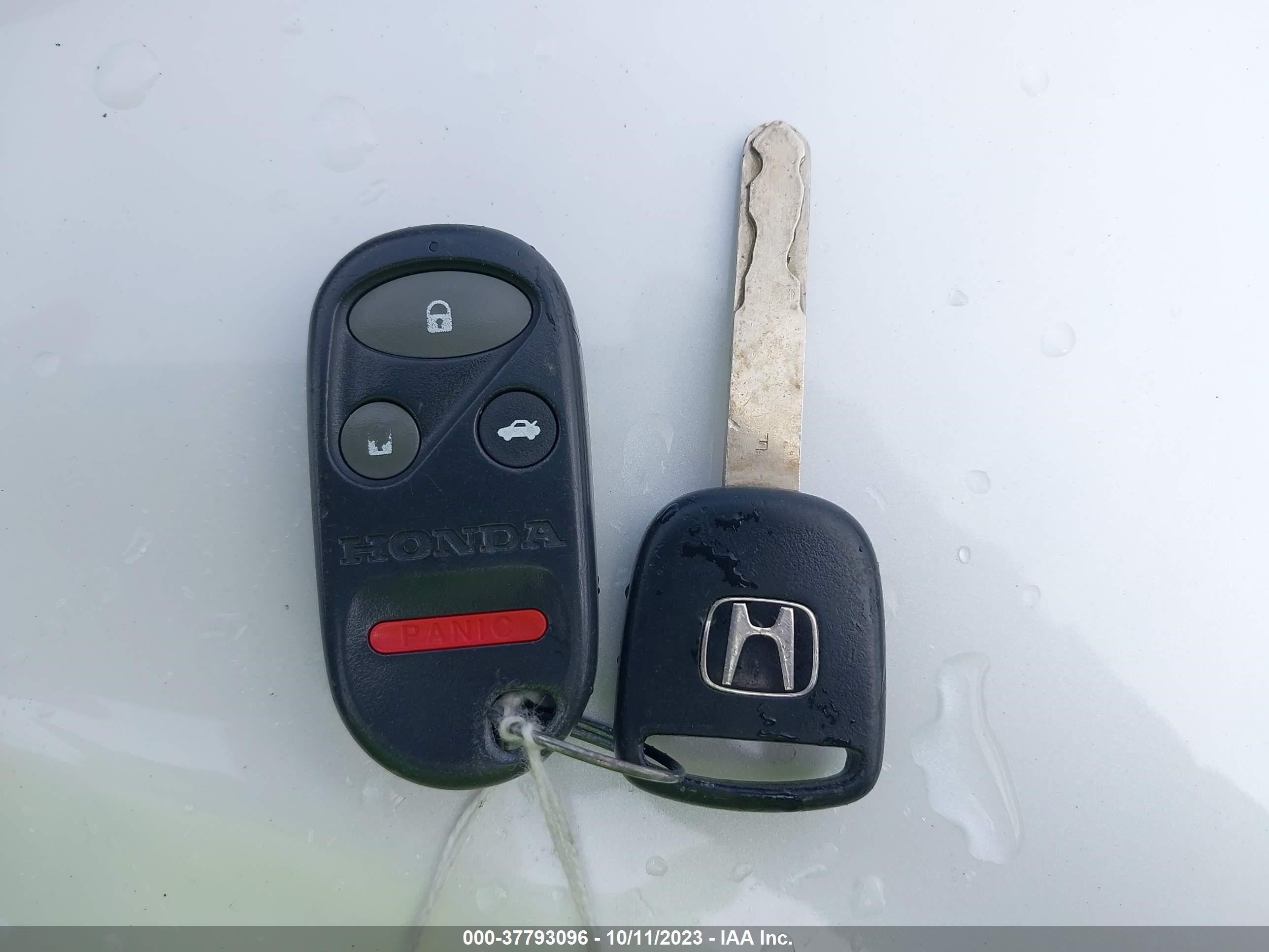 Photo 10 VIN: JHLRD78863C032309 - HONDA CR-V 