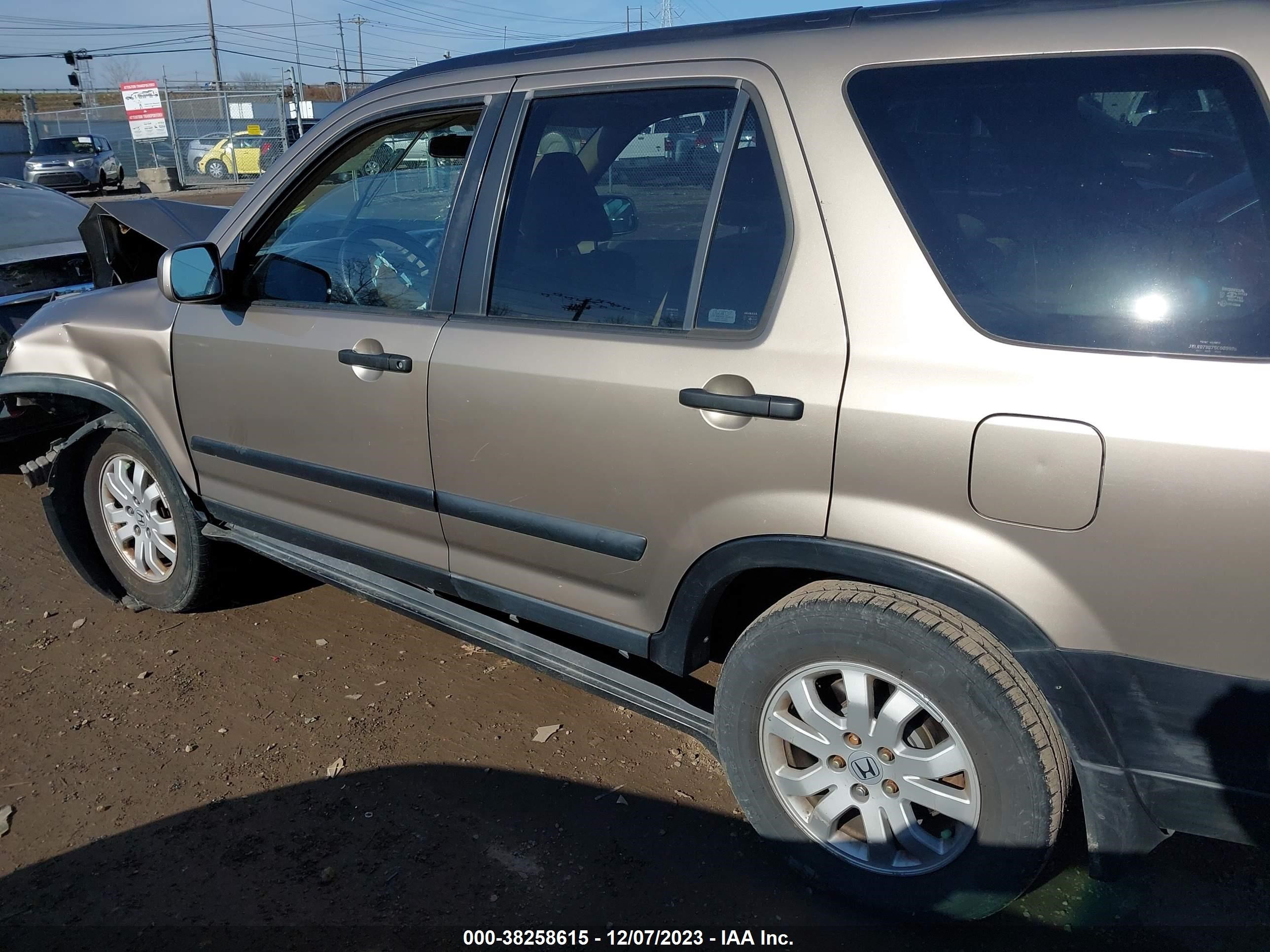 Photo 14 VIN: JHLRD78875C009995 - HONDA CR-V 