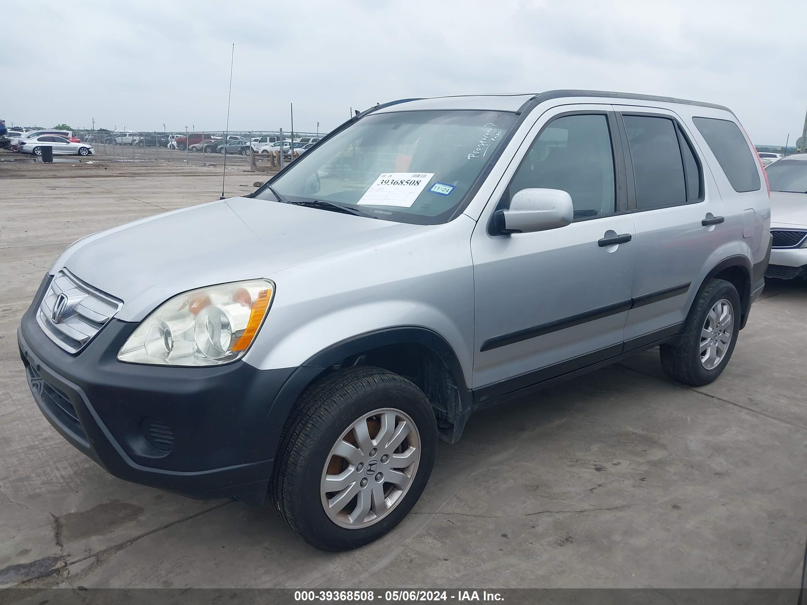 Photo 1 VIN: JHLRD78886C043915 - HONDA CR-V 