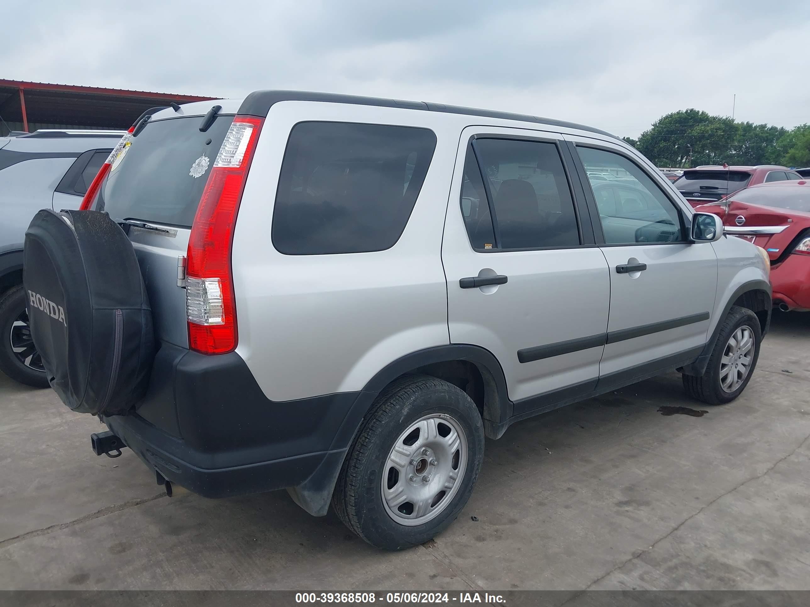 Photo 3 VIN: JHLRD78886C043915 - HONDA CR-V 