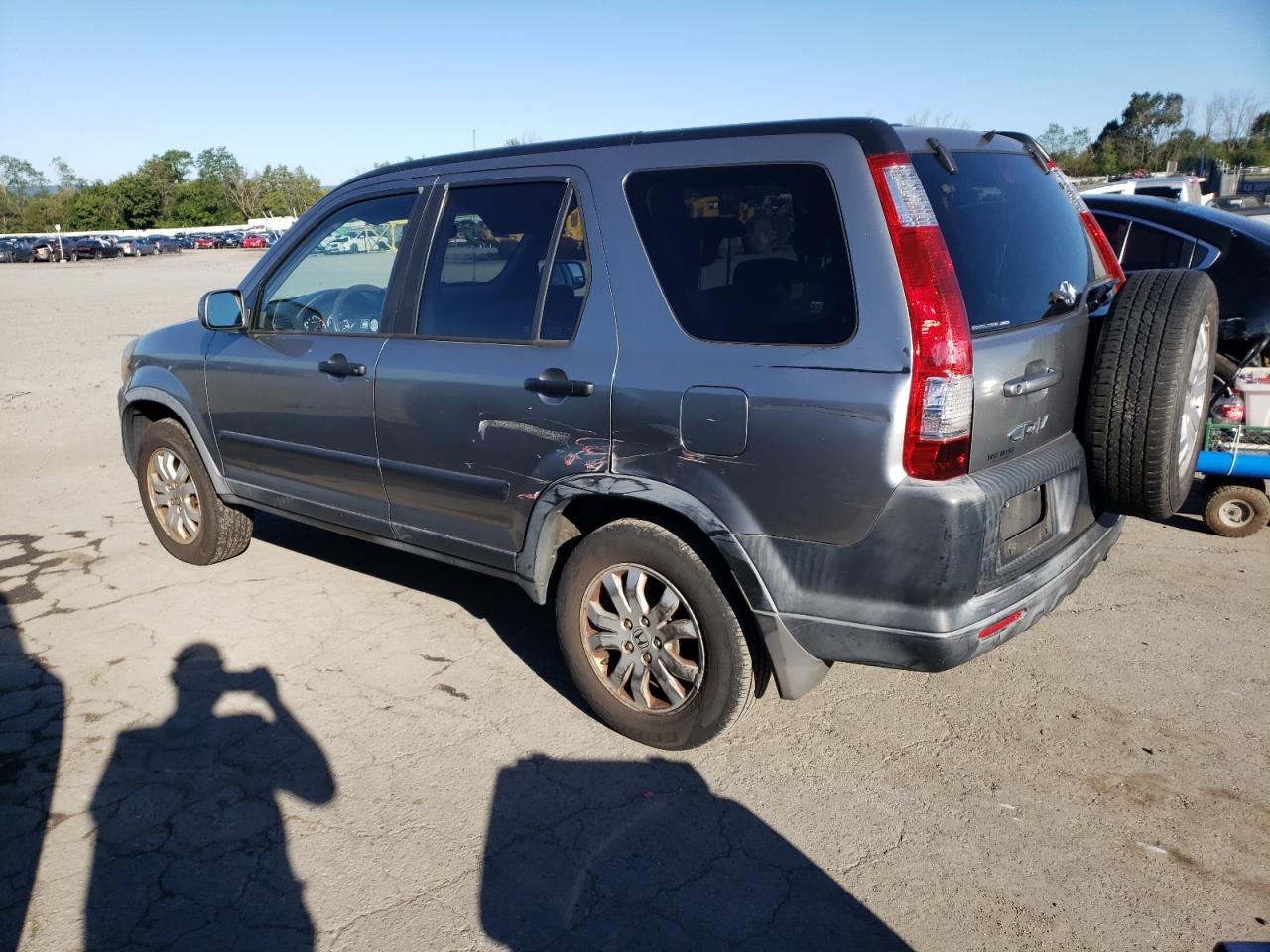 Photo 1 VIN: JHLRD788X5C045132 - HONDA CR-V 