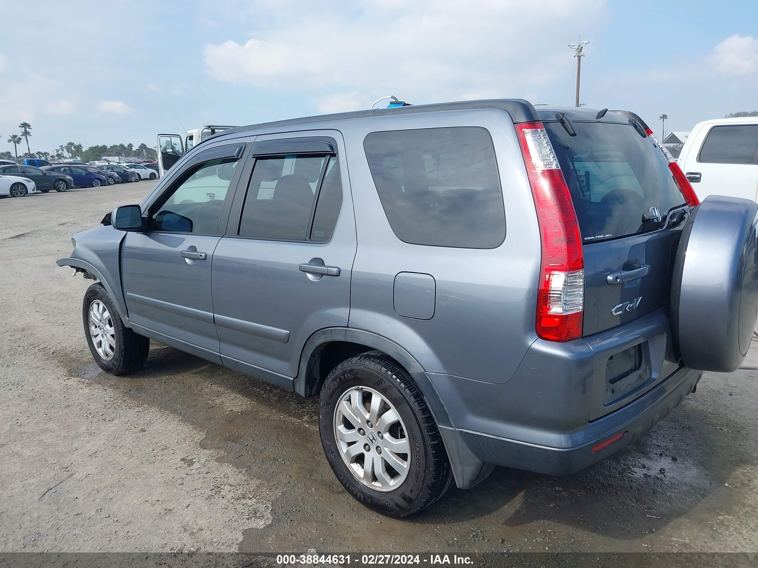 Photo 2 VIN: JHLRD78906C051144 - HONDA CR-V 