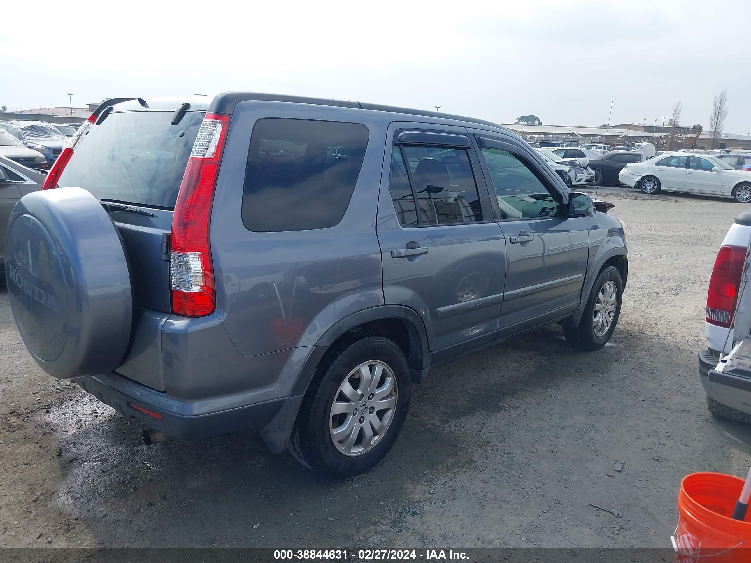 Photo 3 VIN: JHLRD78906C051144 - HONDA CR-V 