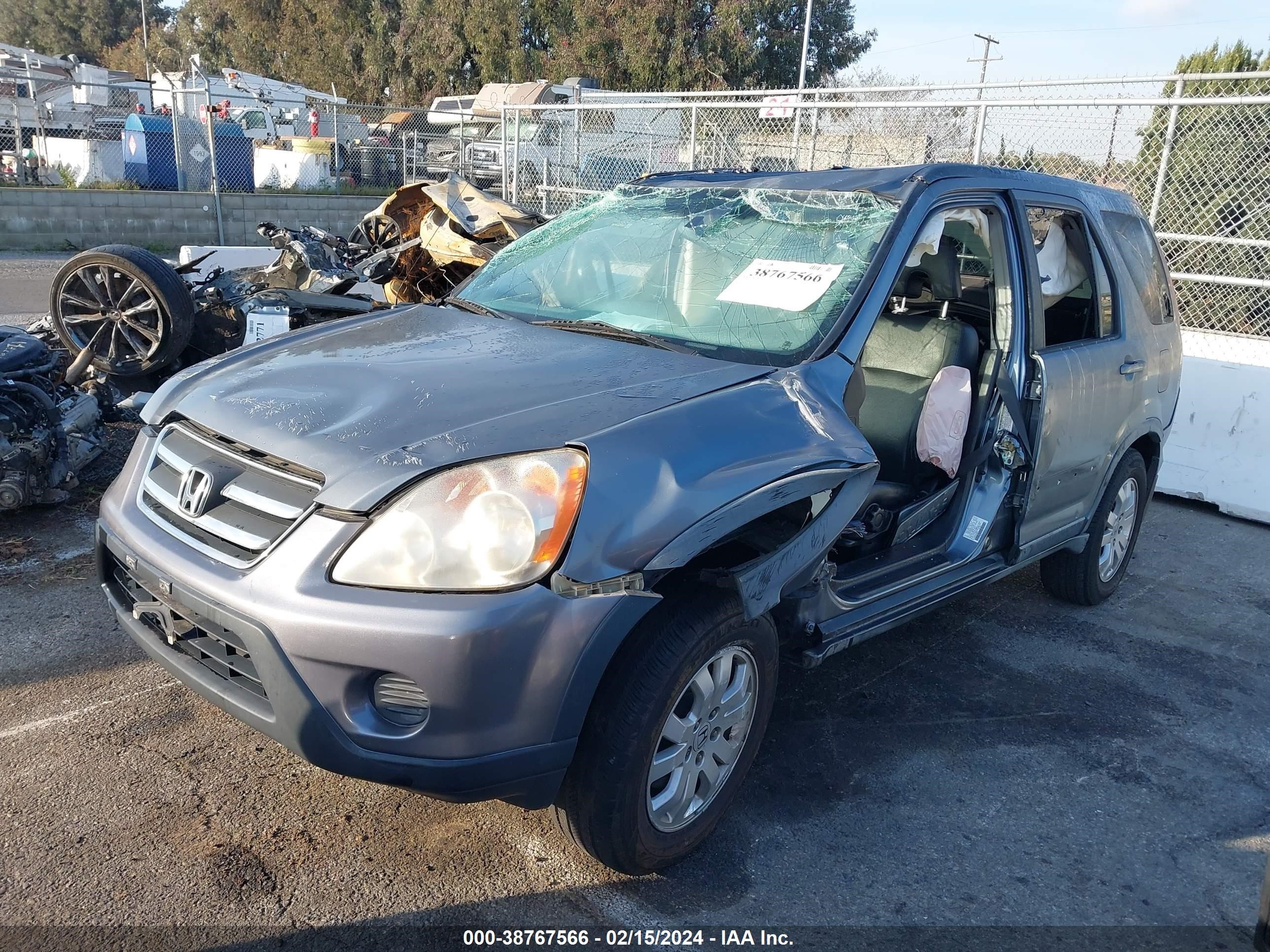 Photo 1 VIN: JHLRD78925C065013 - HONDA CR-V 