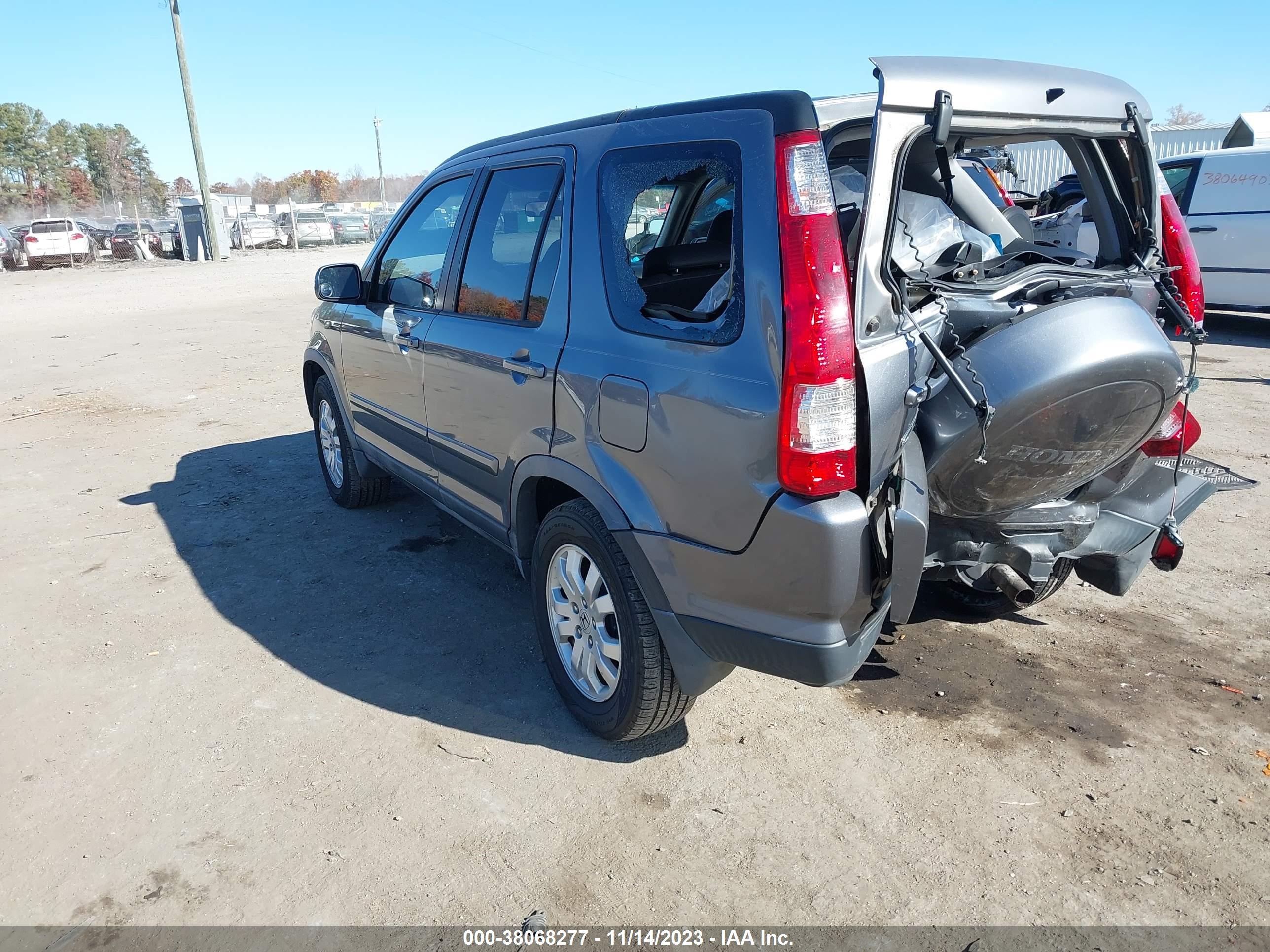 Photo 2 VIN: JHLRD78946C003937 - HONDA CR-V 