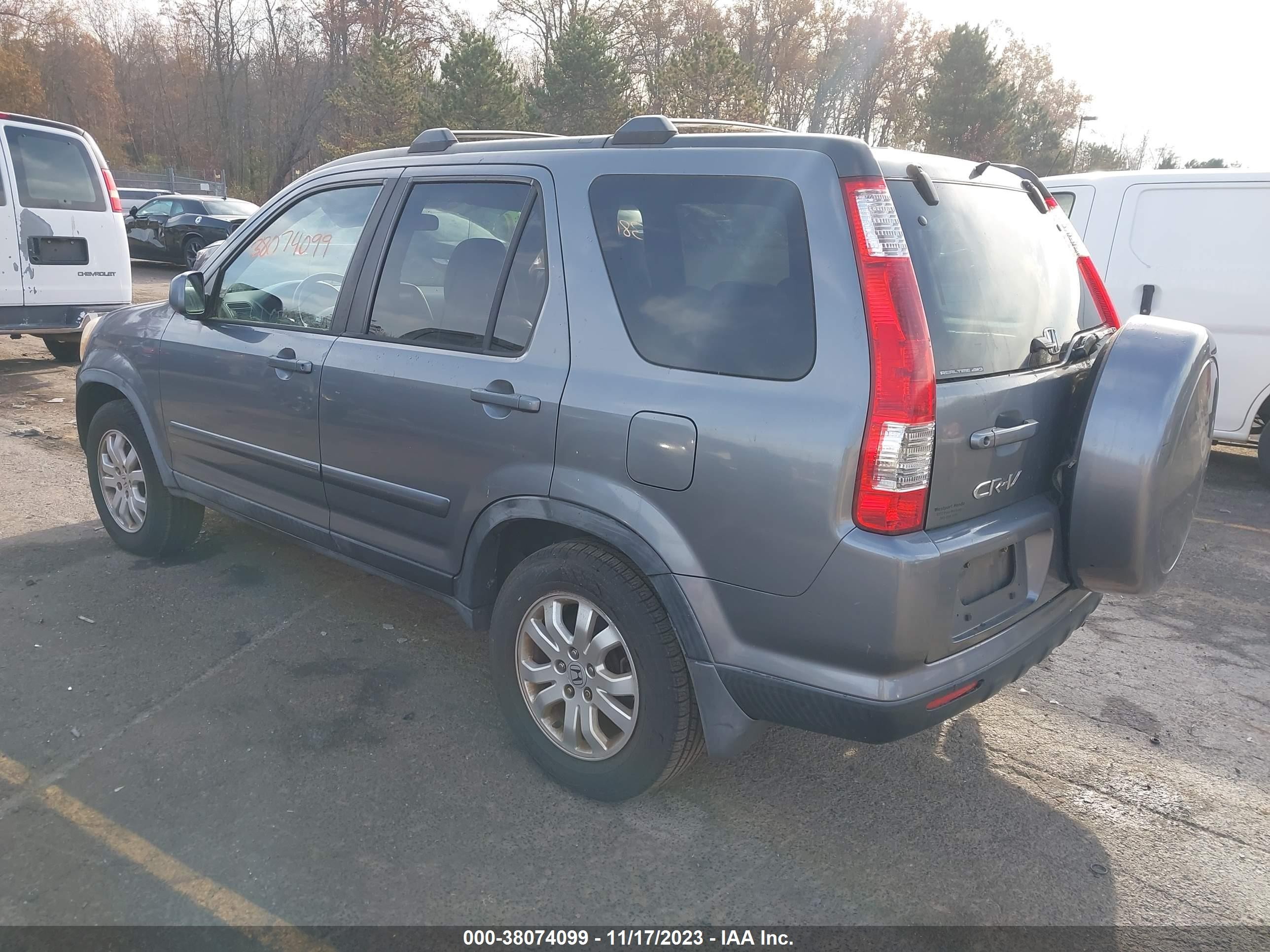 Photo 2 VIN: JHLRD78955C009258 - HONDA CR-V 