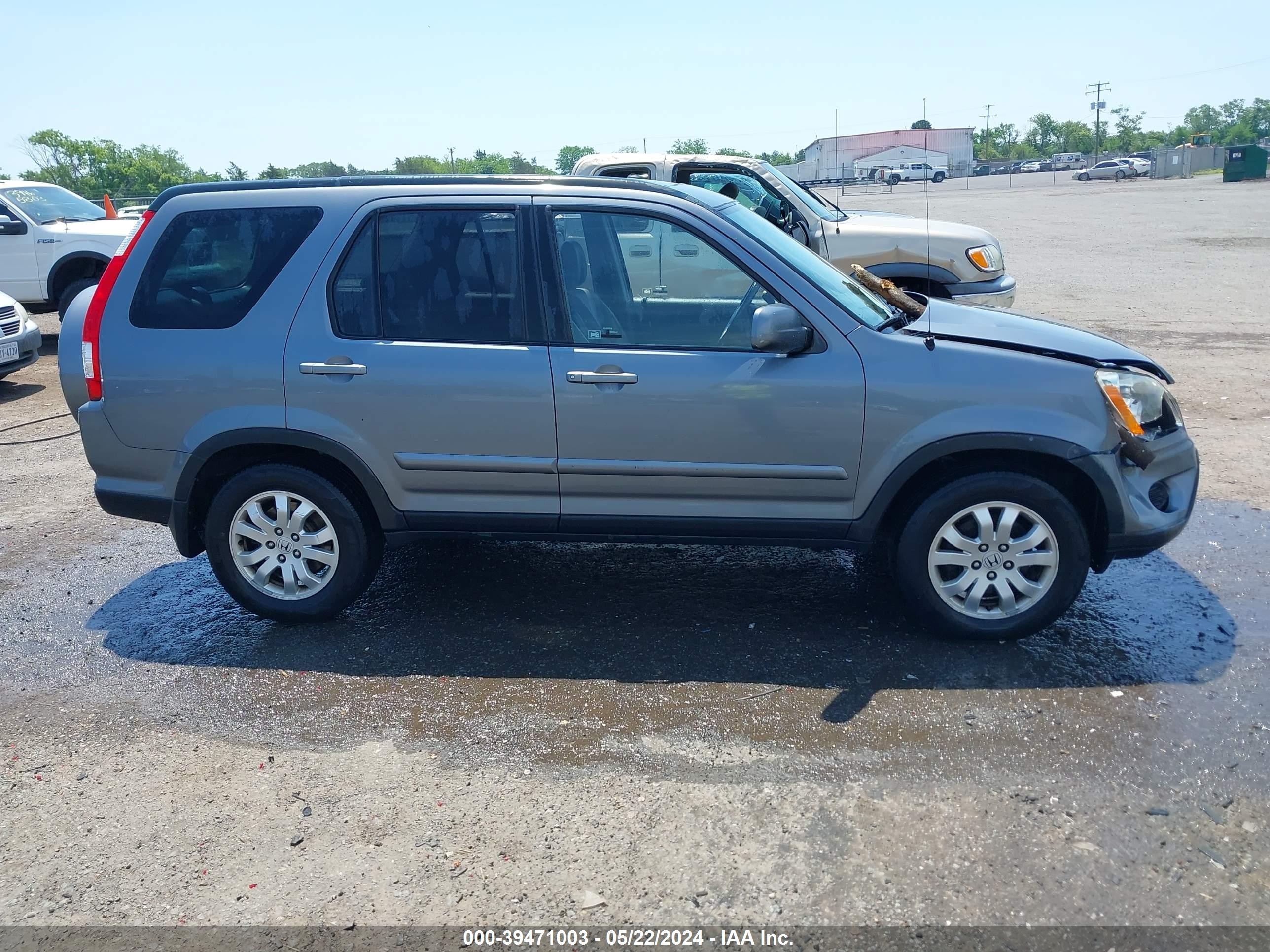 Photo 12 VIN: JHLRD78956C008273 - HONDA CR-V 