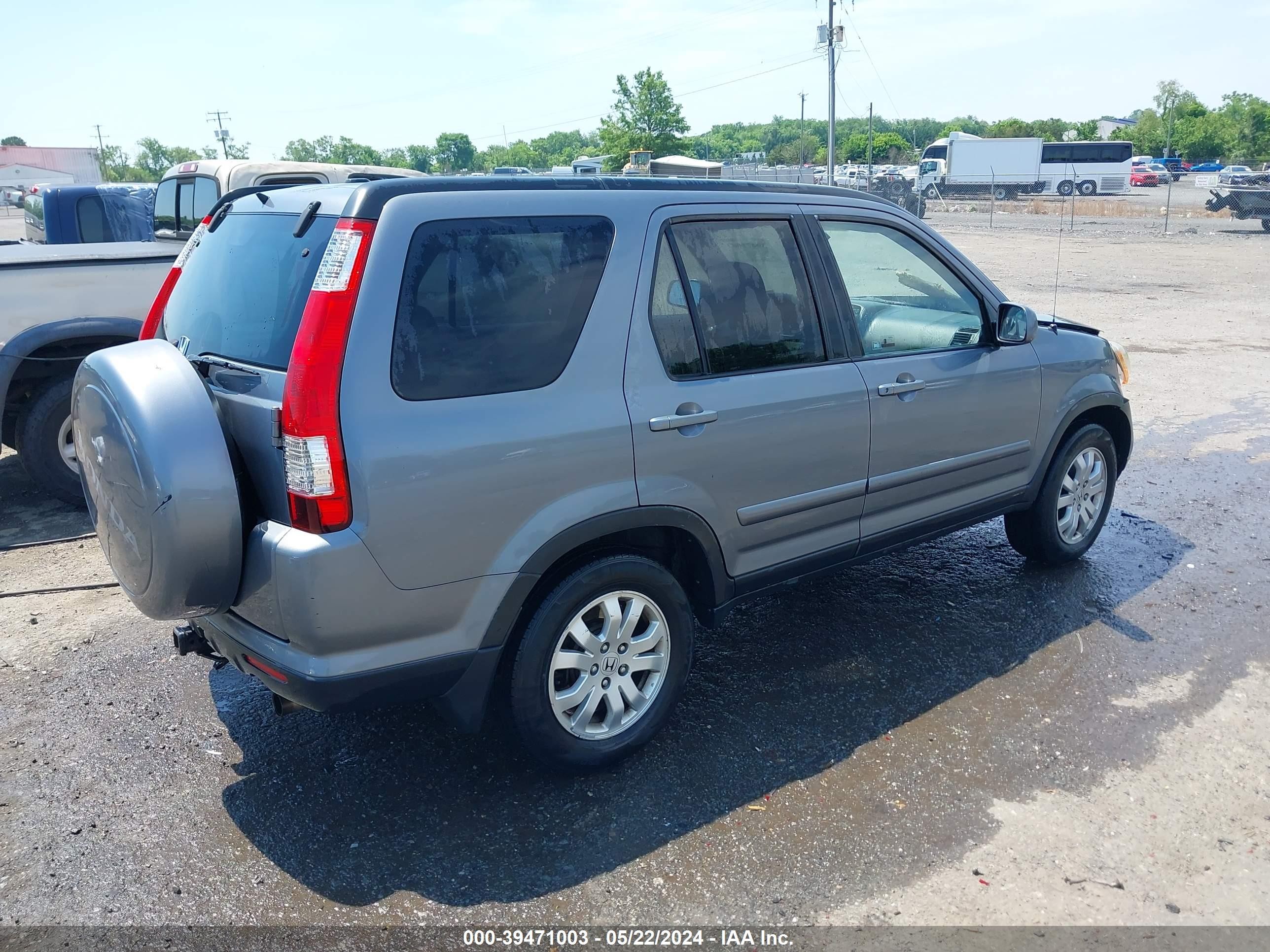 Photo 3 VIN: JHLRD78956C008273 - HONDA CR-V 