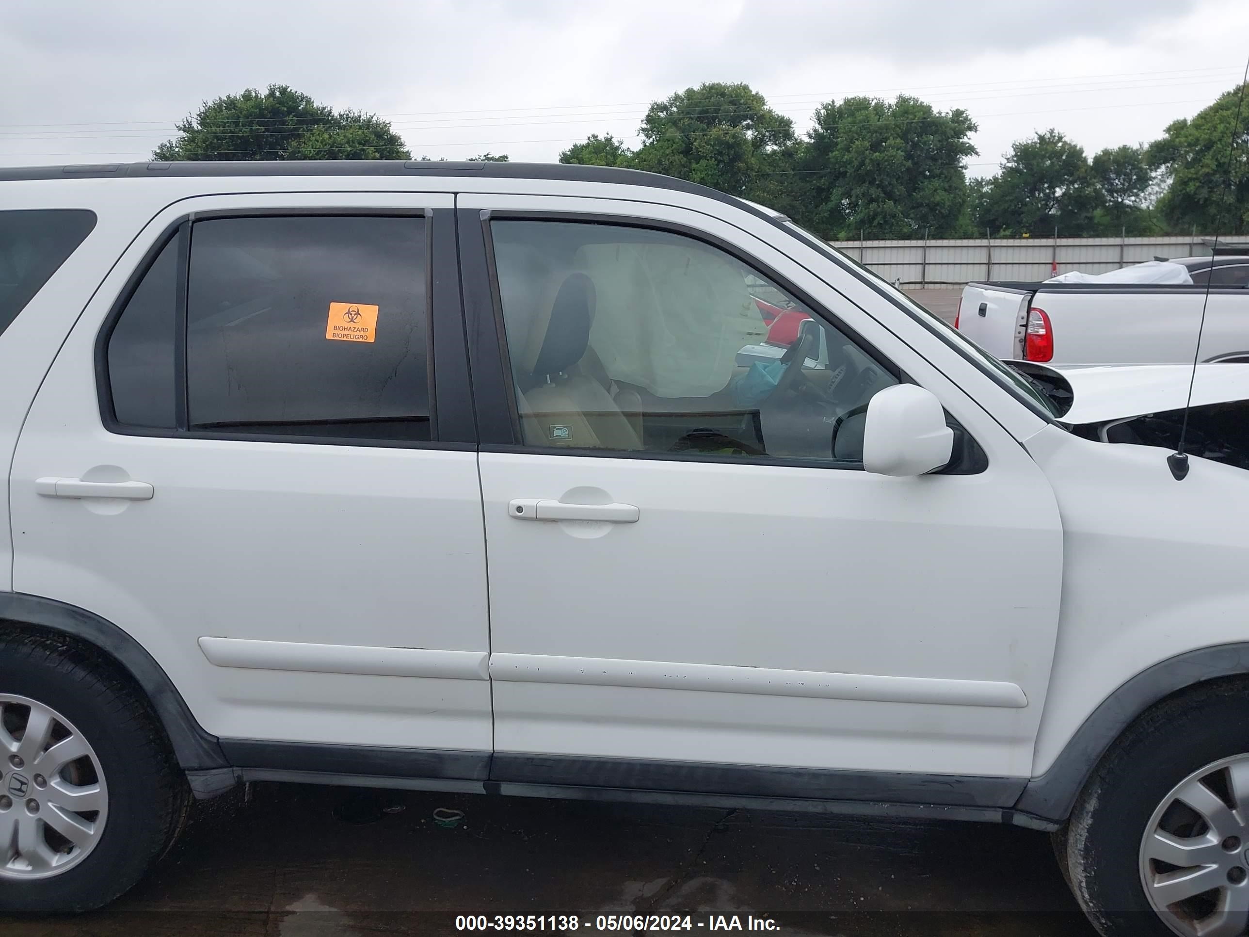 Photo 11 VIN: JHLRD78975C010461 - HONDA CR-V 