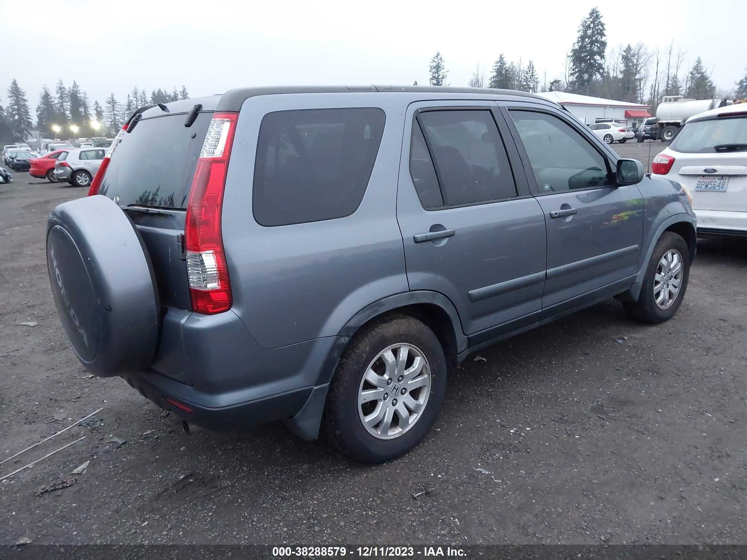 Photo 3 VIN: JHLRD78975C032797 - HONDA CR-V 