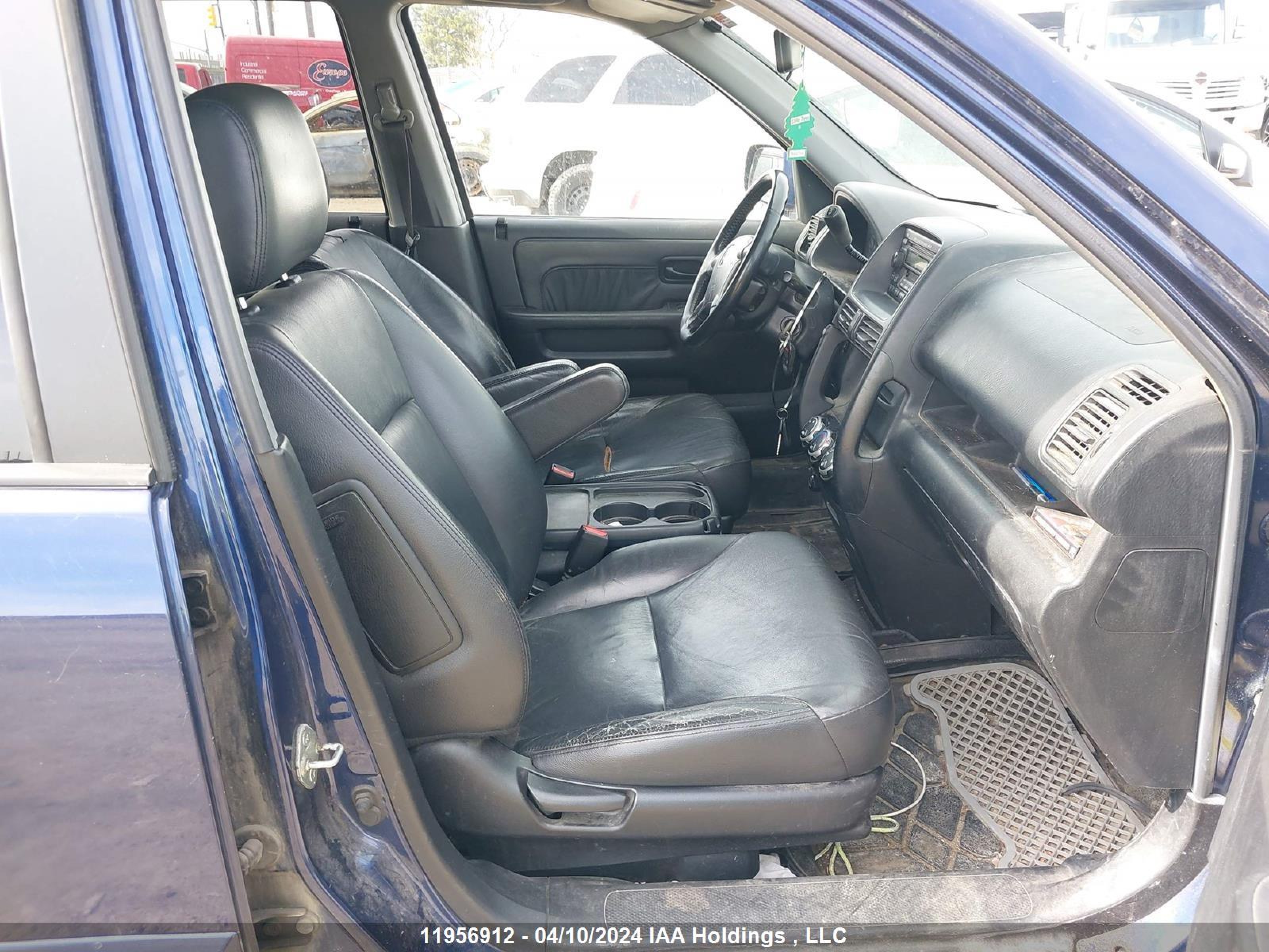 Photo 4 VIN: JHLRD78984C813228 - HONDA CR-V 