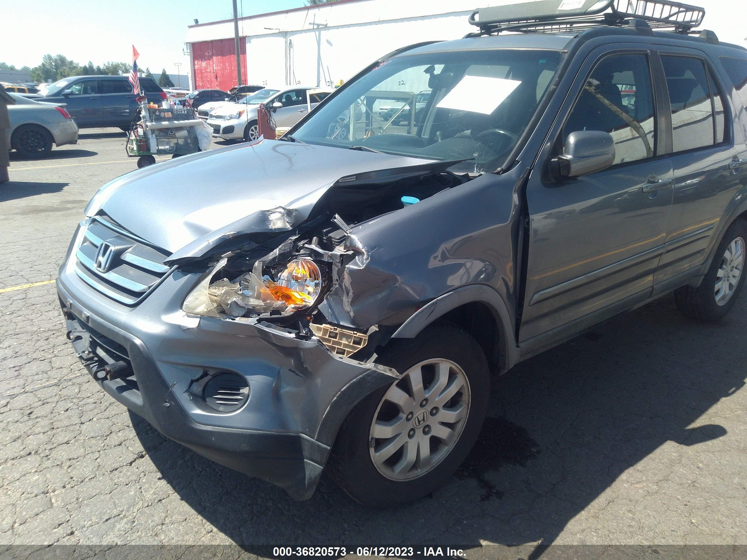 Photo 5 VIN: JHLRD78985C024692 - HONDA CR-V 