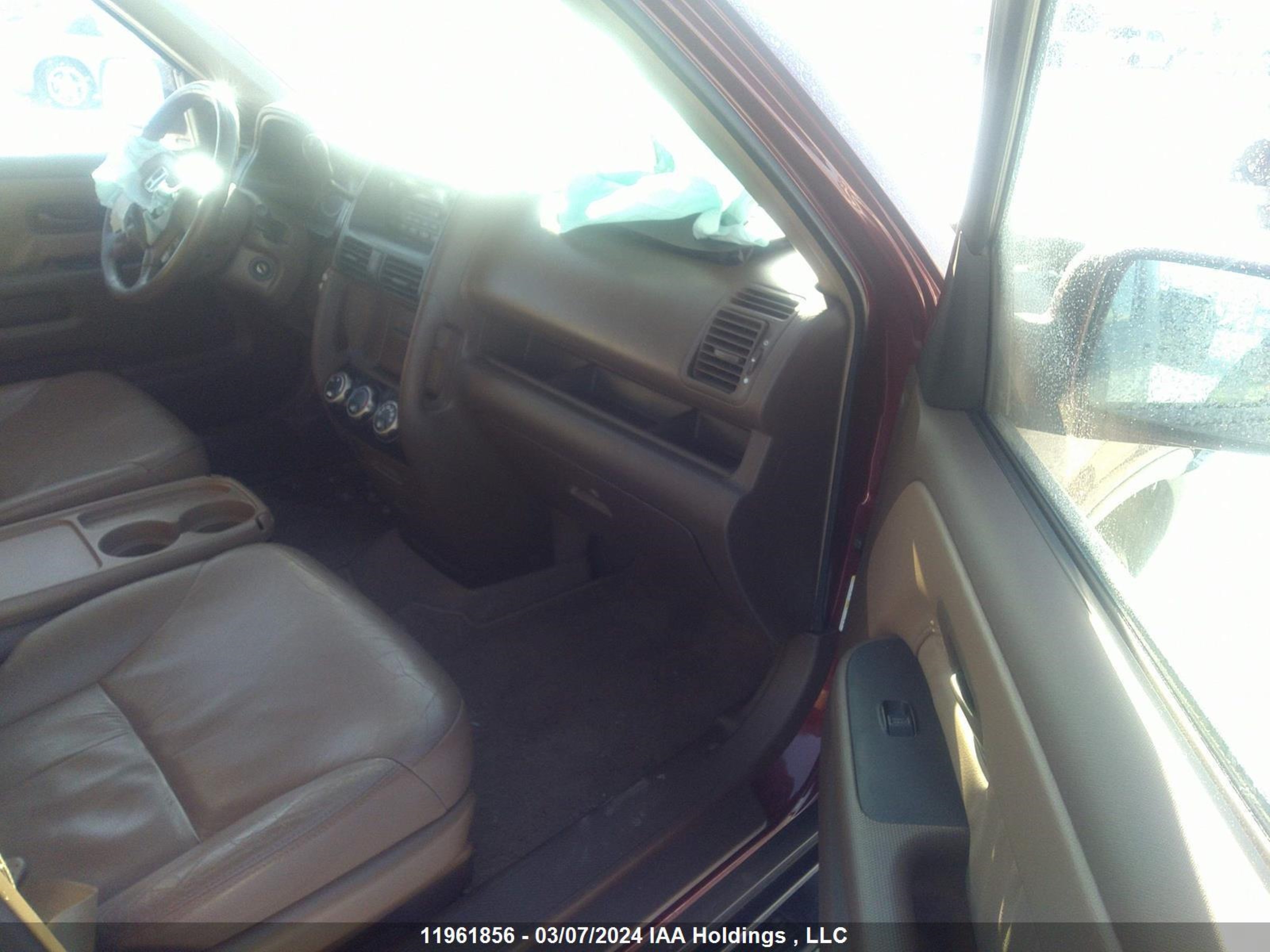 Photo 4 VIN: JHLRD789X3C808465 - HONDA CR-V 