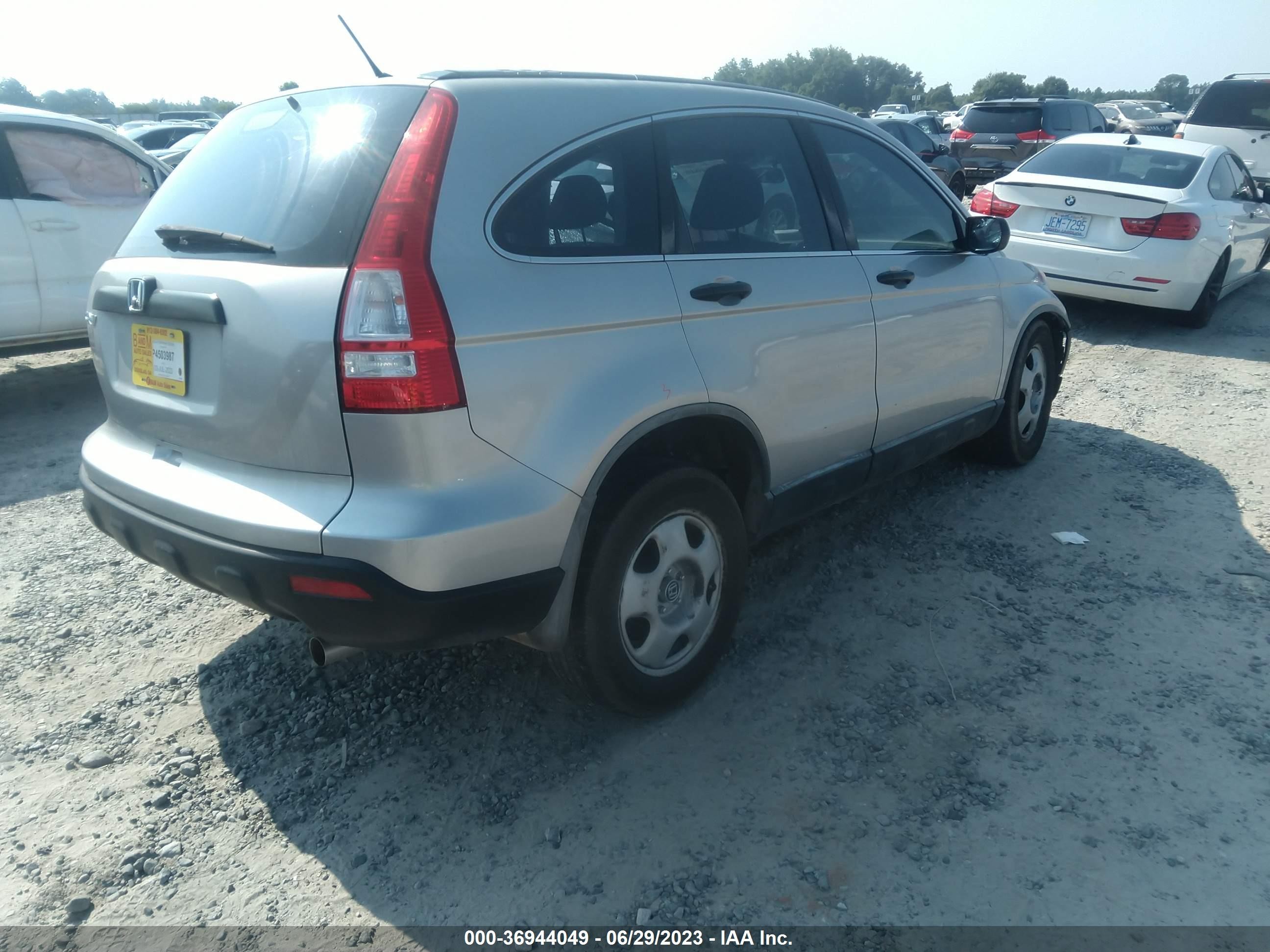 Photo 3 VIN: JHLRE38388C019479 - HONDA CR-V 