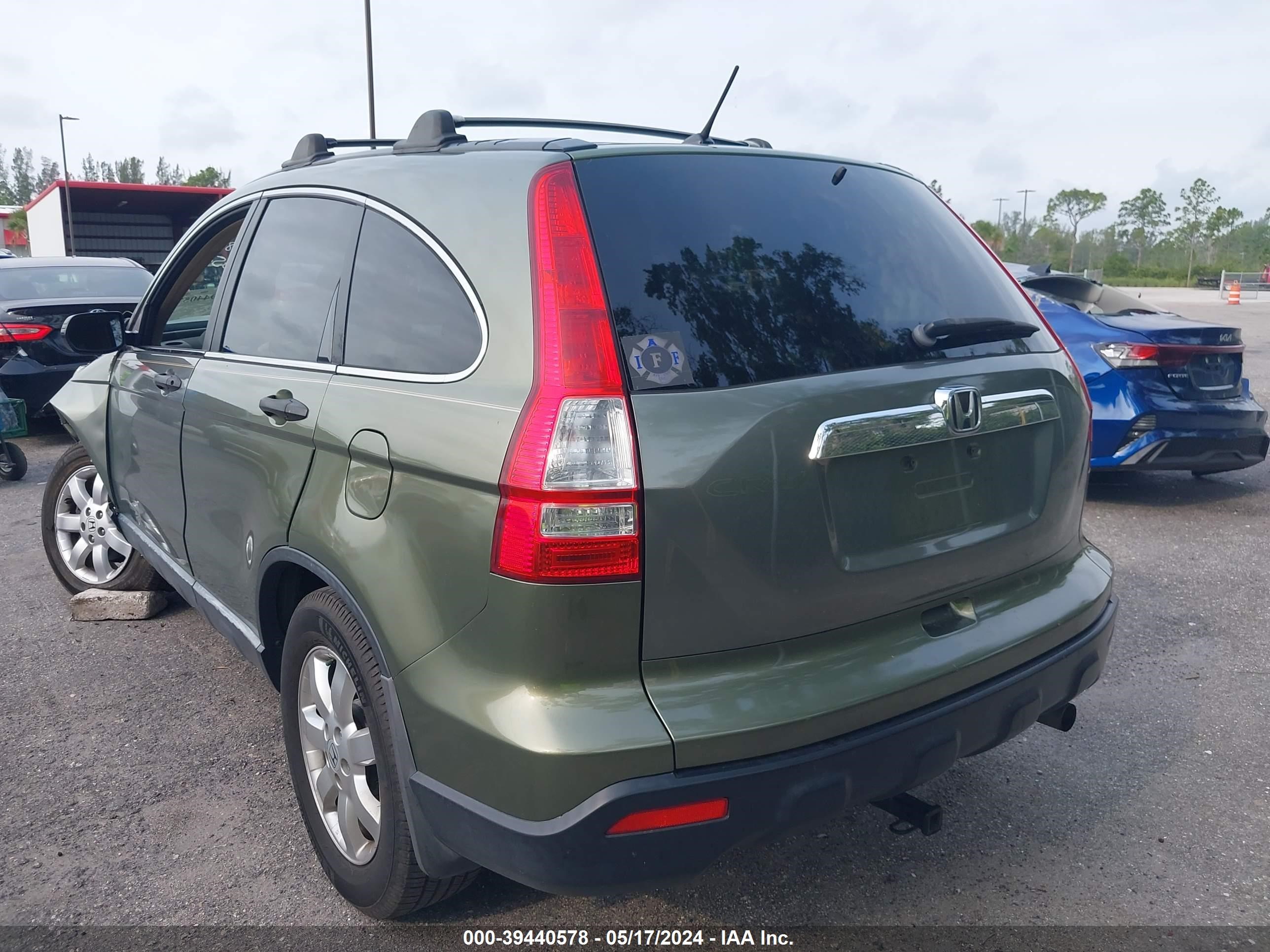 Photo 2 VIN: JHLRE385X7C038549 - HONDA CR-V 