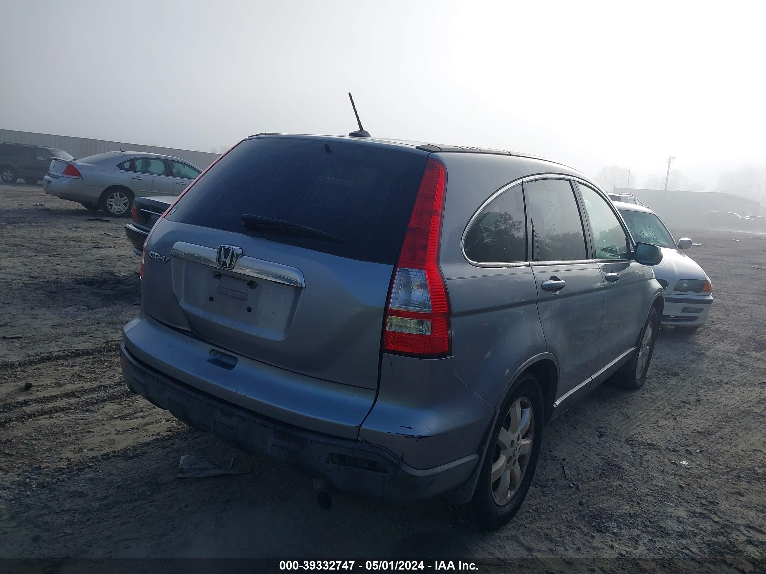 Photo 3 VIN: JHLRE38718C023828 - HONDA CR-V 