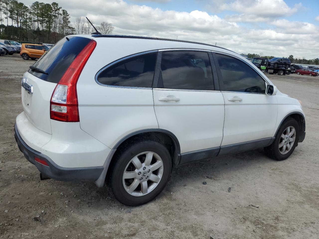 Photo 2 VIN: JHLRE38737C012697 - HONDA CR-V 