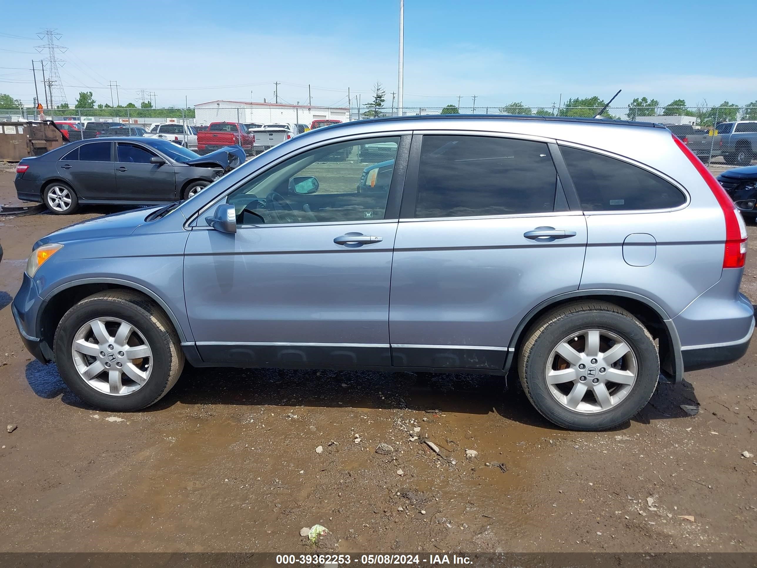 Photo 13 VIN: JHLRE38757C067278 - HONDA CR-V 