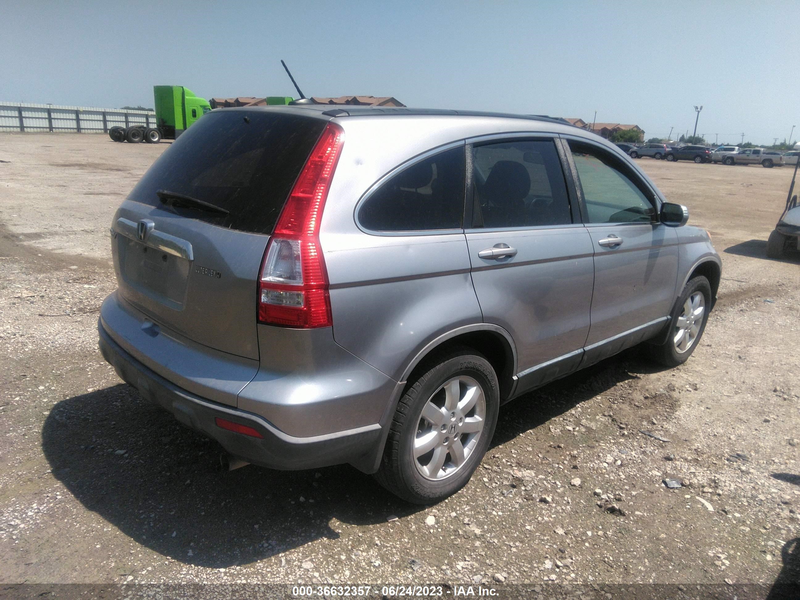 Photo 3 VIN: JHLRE38768C050880 - HONDA CR-V 